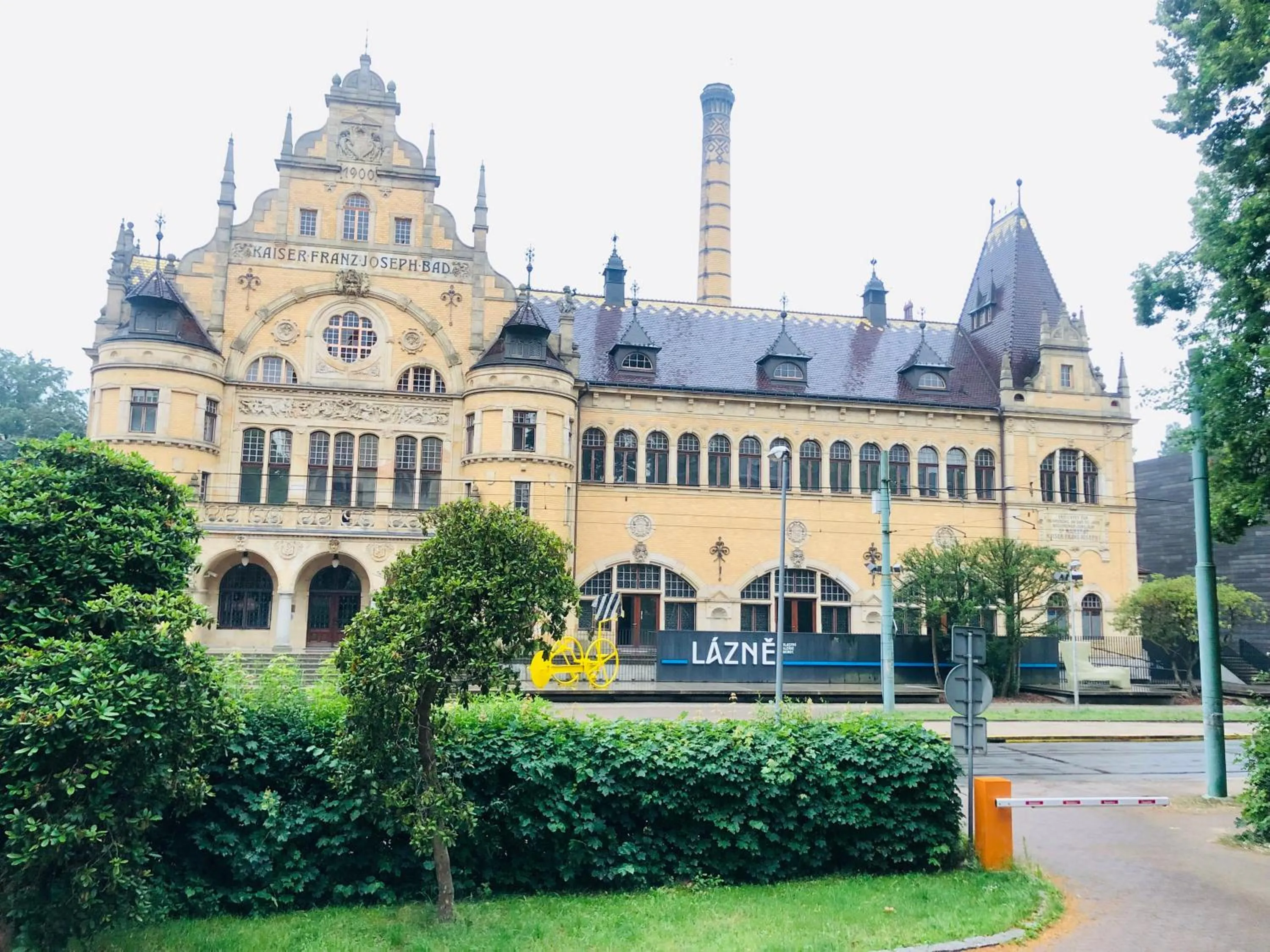 Nearby landmark in Old Town Museum Apartment