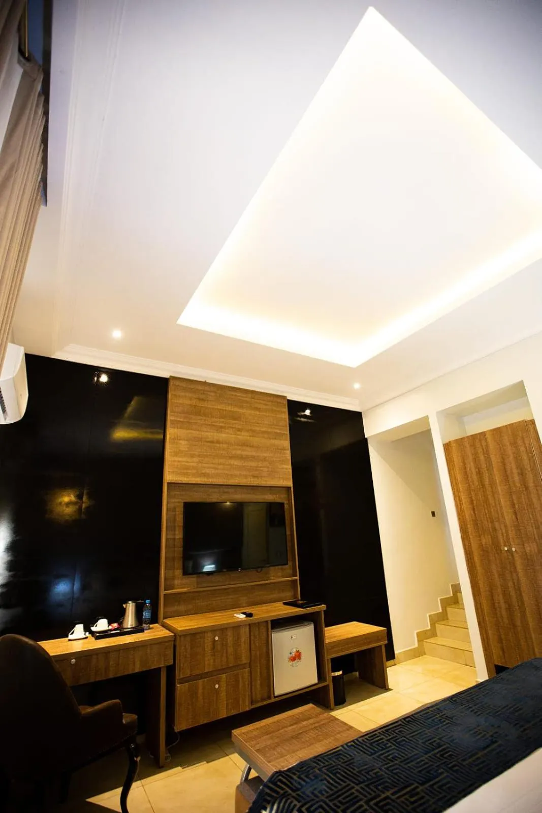 TV and multimedia in Prosbel Hotel