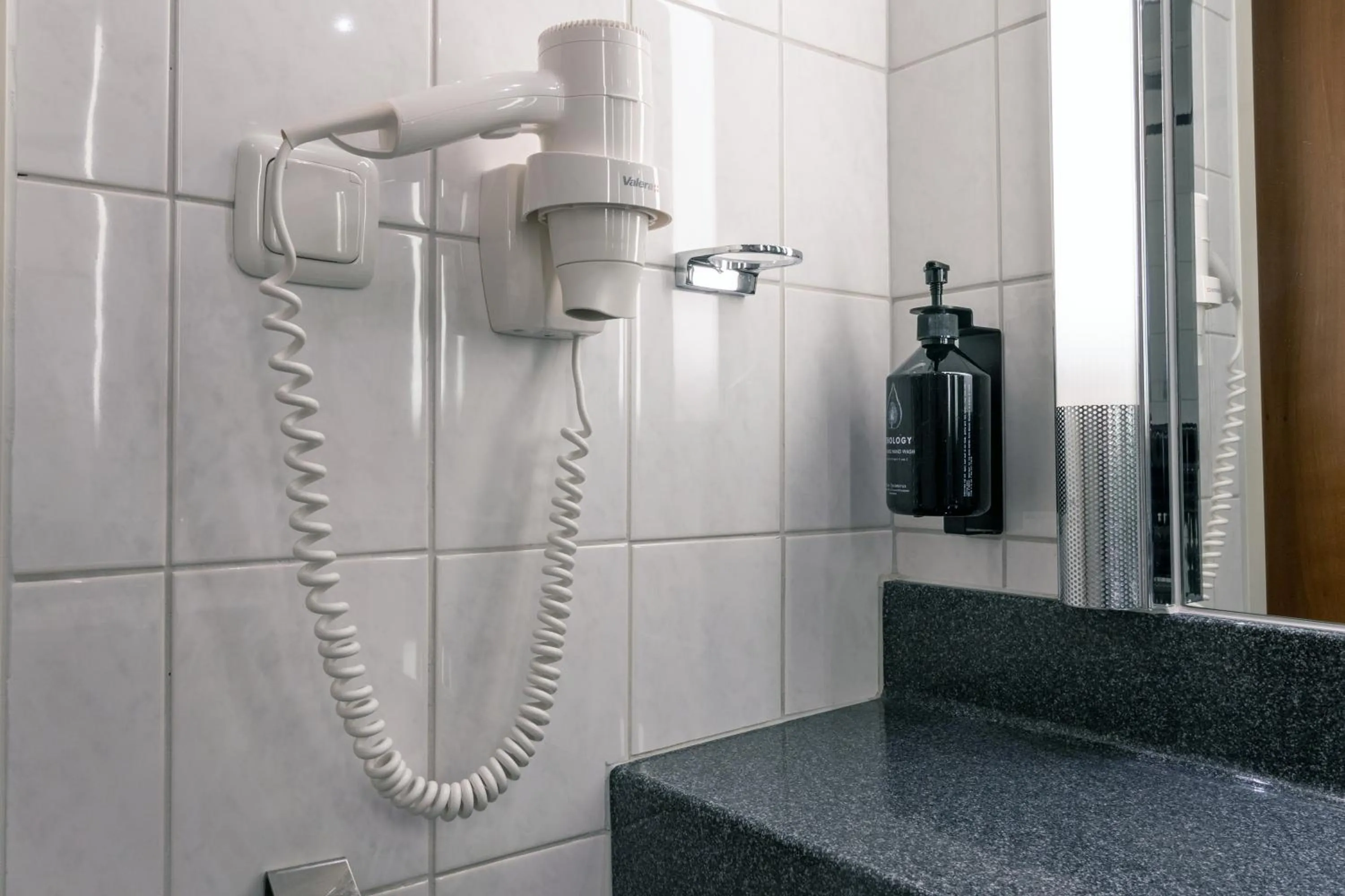 Bathroom in Mercure Hotel Gera City