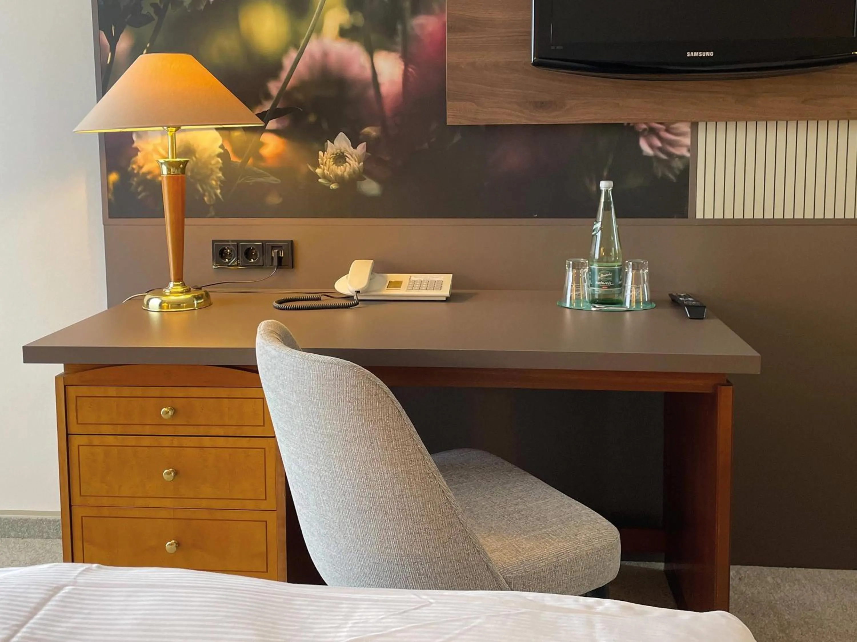 Bedroom in Mercure Hotel Gera City