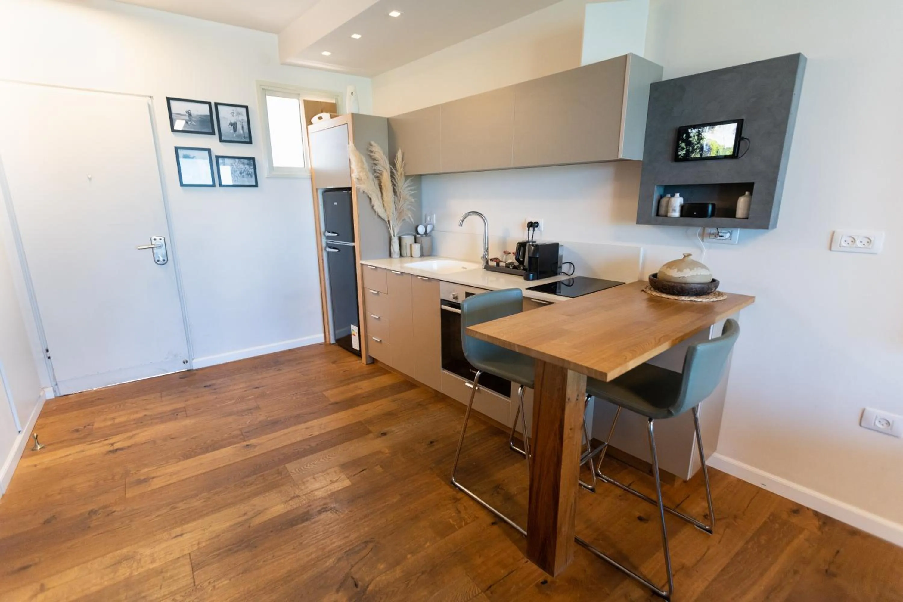 TV and multimedia in neot golf kz place