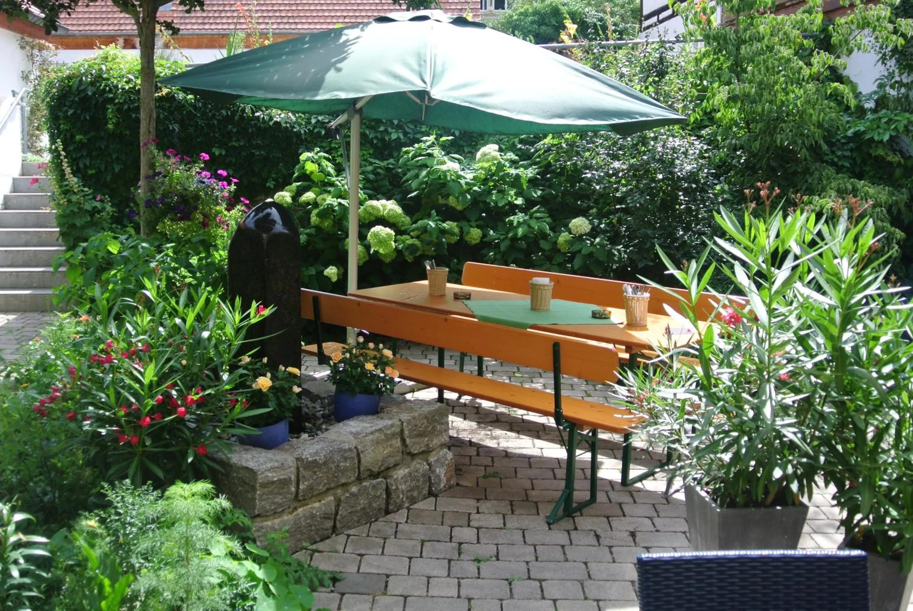 Patio in Hotel-Restaurant Goldenes Lamm
