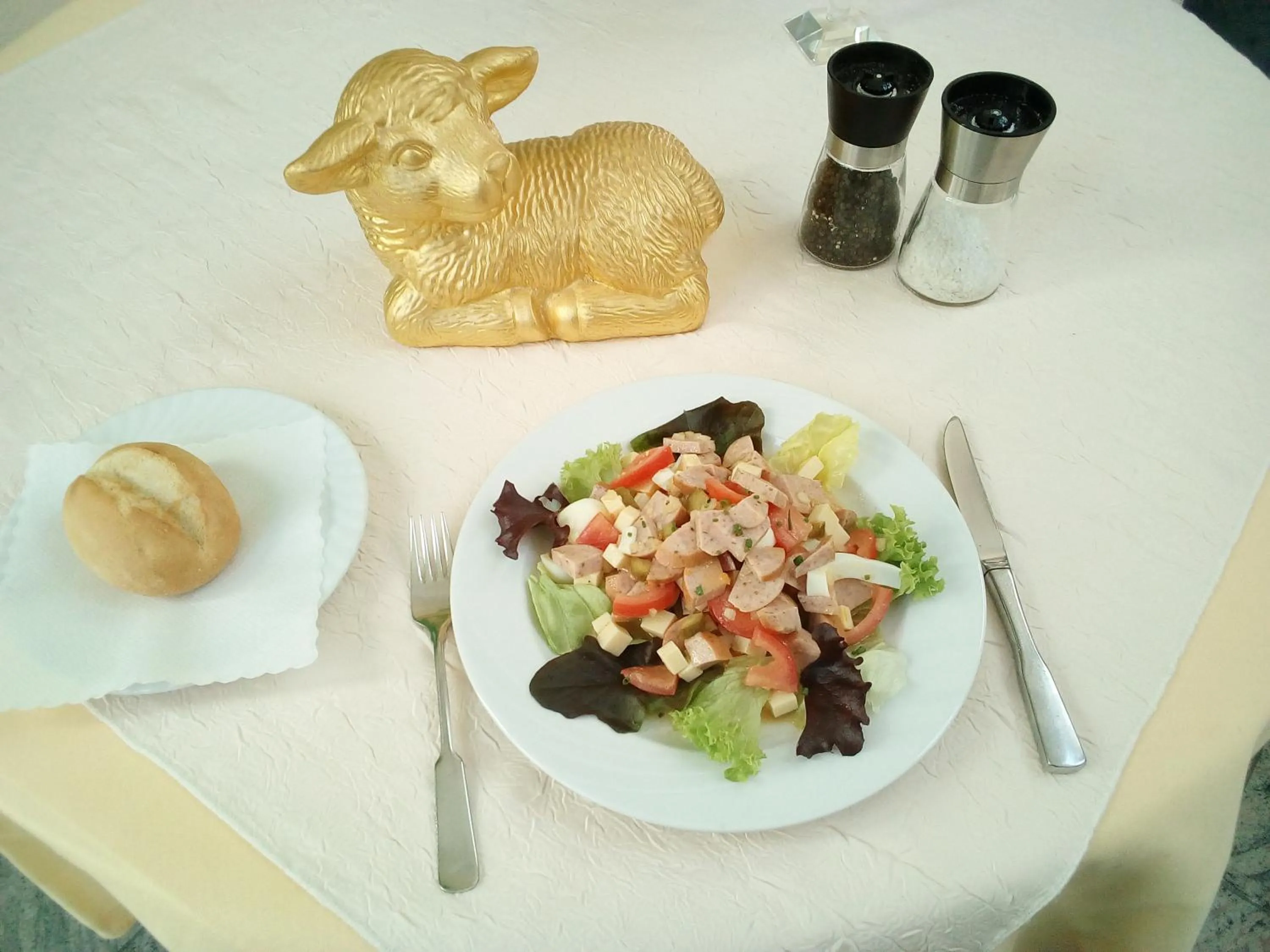 Food close-up in Hotel-Restaurant Goldenes Lamm