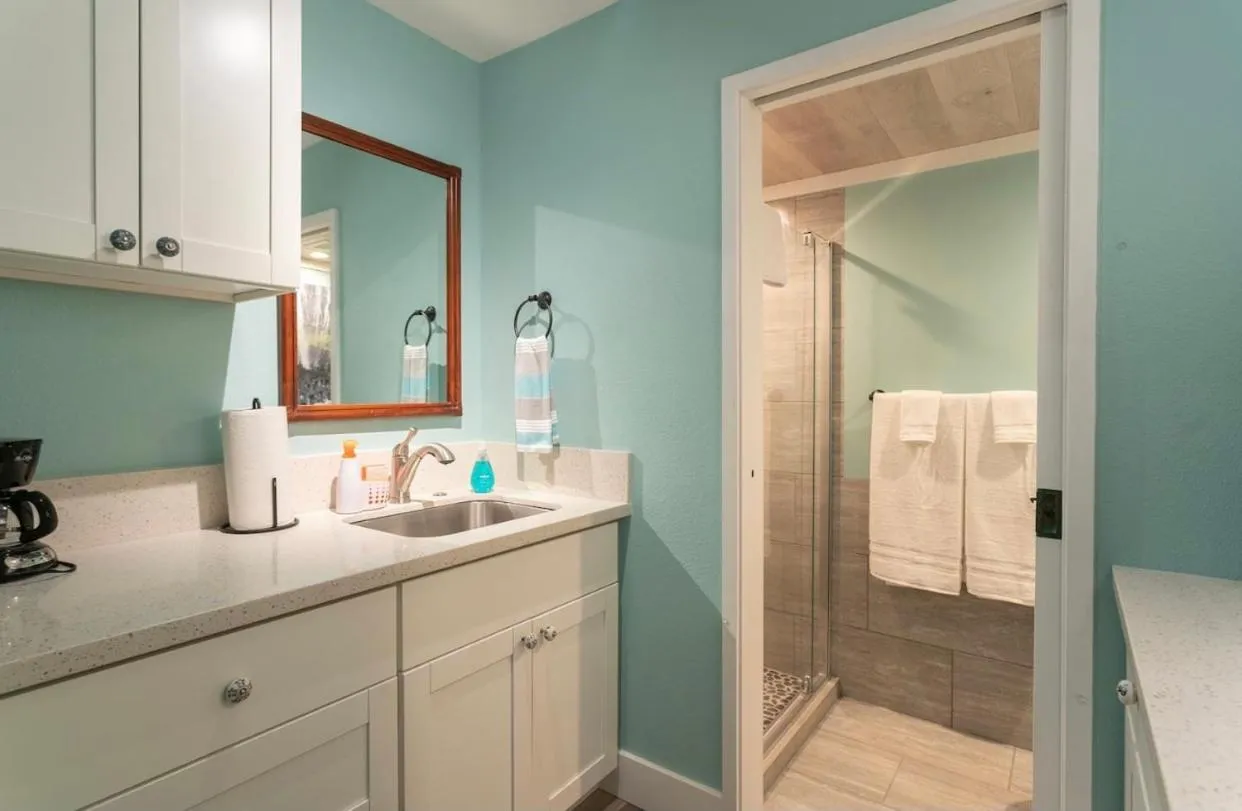 Hale Moana, Unit #110 Kona Islander Inn