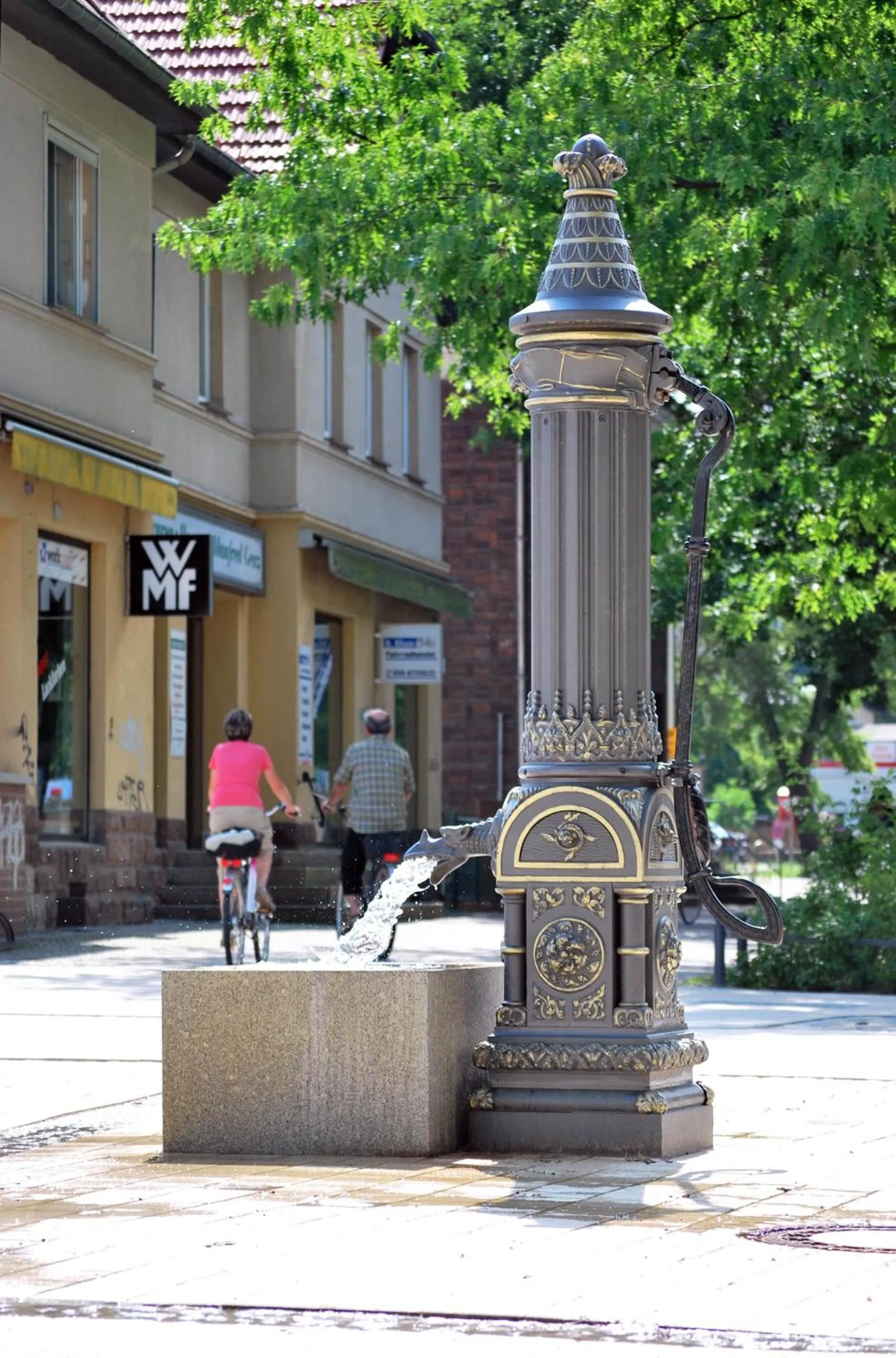 Neighbourhood in Port Inn Hotel