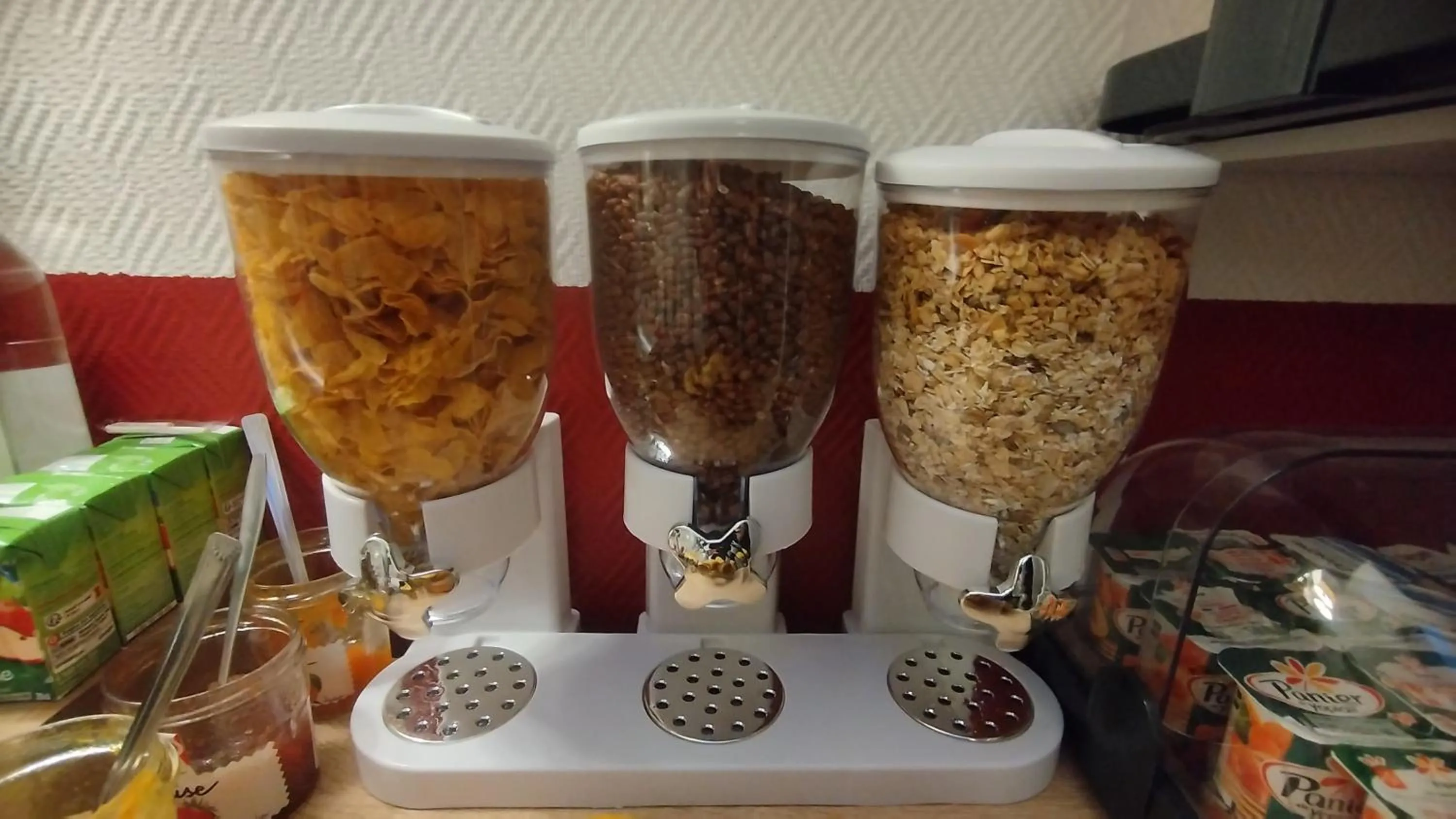 Buffet breakfast in Hôtel Les Thermes