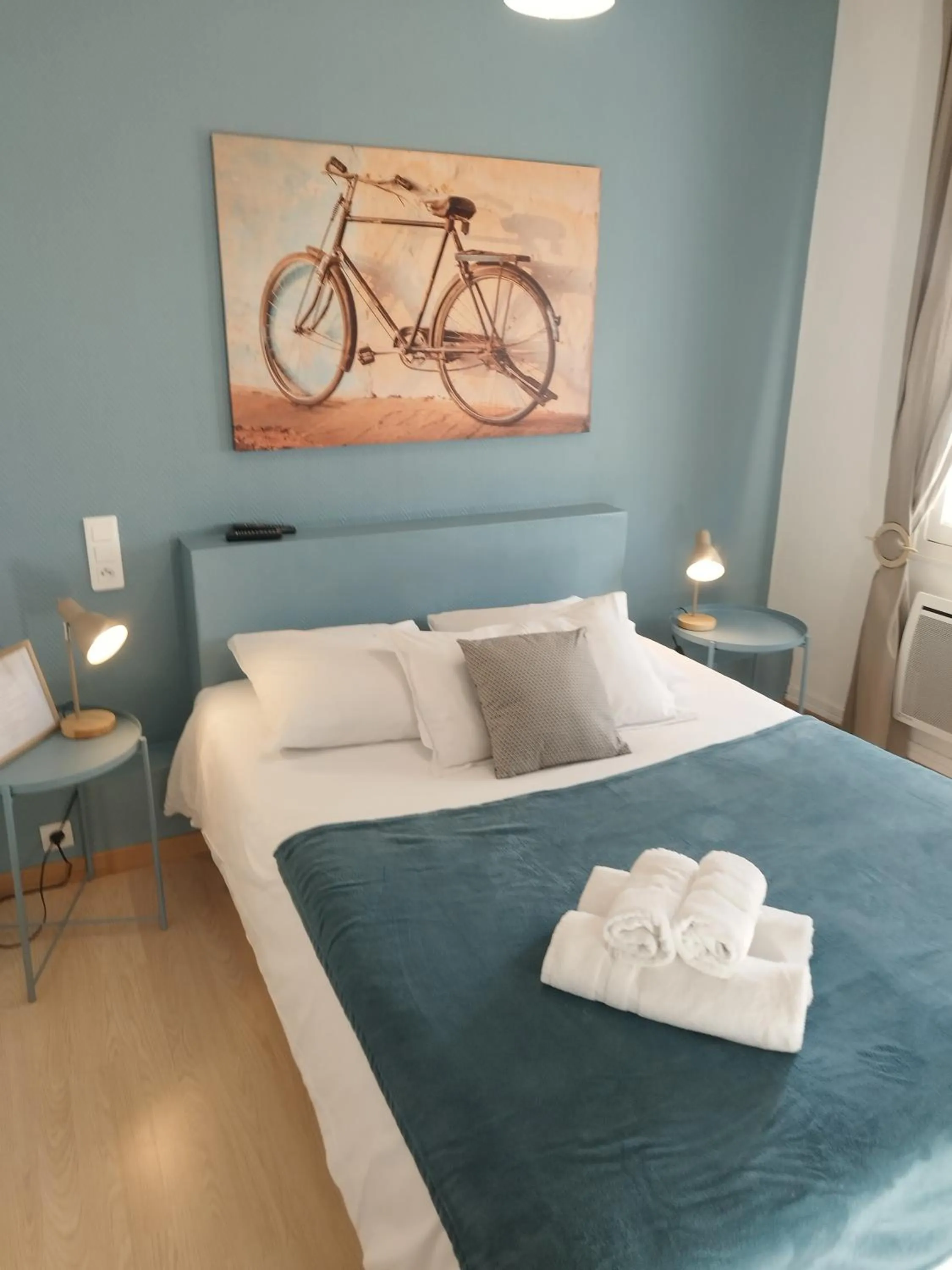 Bedroom, Bed in Hôtel Les Thermes