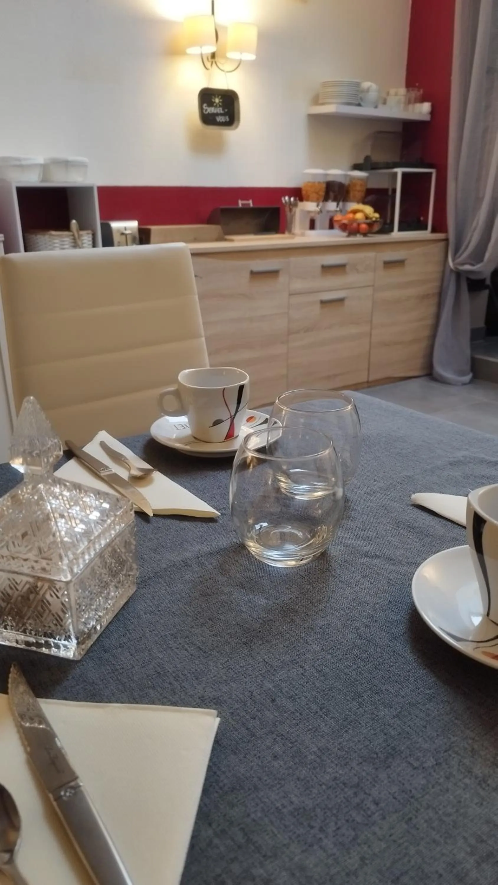 Breakfast in Hôtel Les Thermes