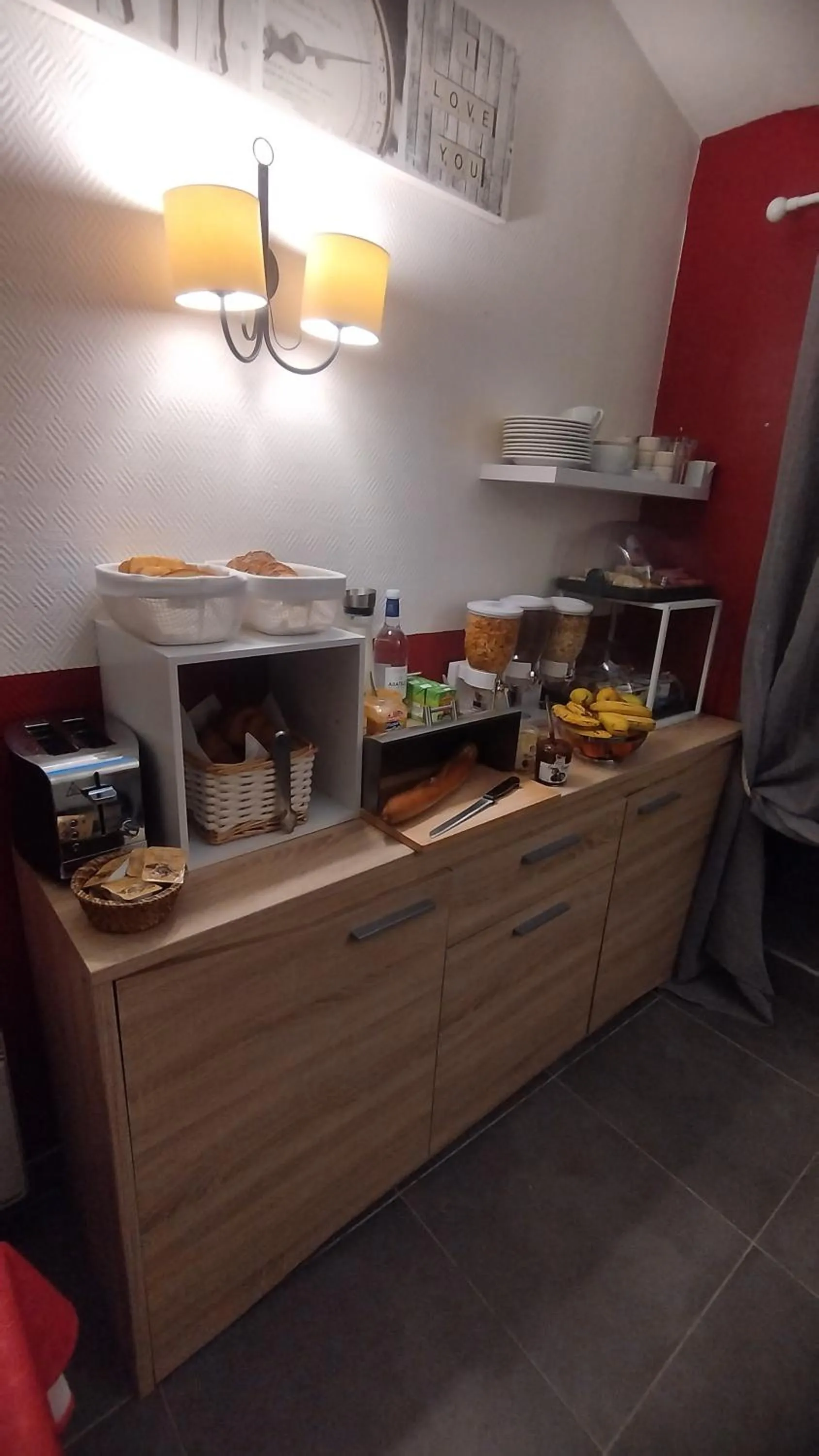 Breakfast in Hôtel Les Thermes