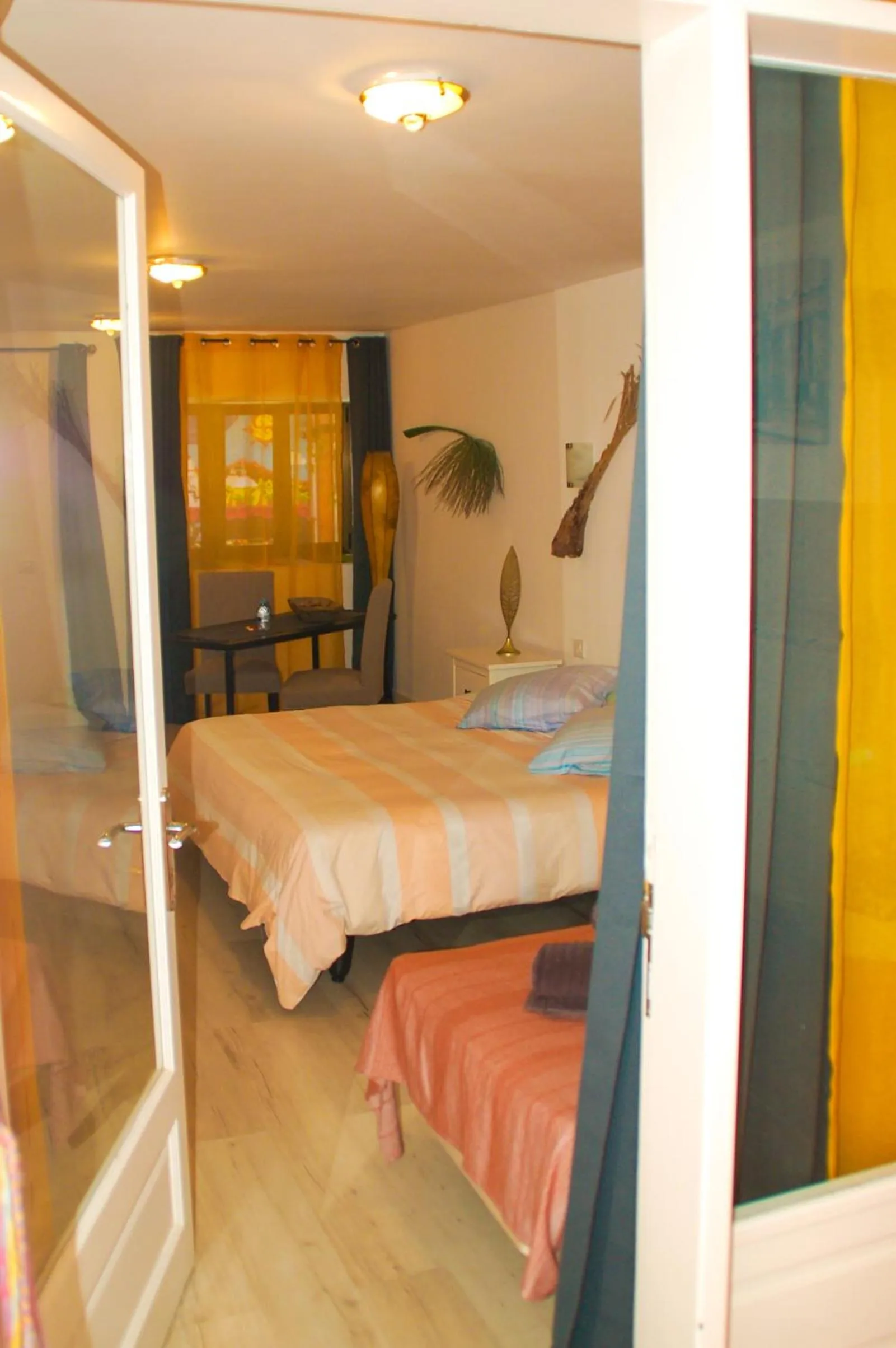 Bed in HOTELITO RURAL GA7COLORES only adult