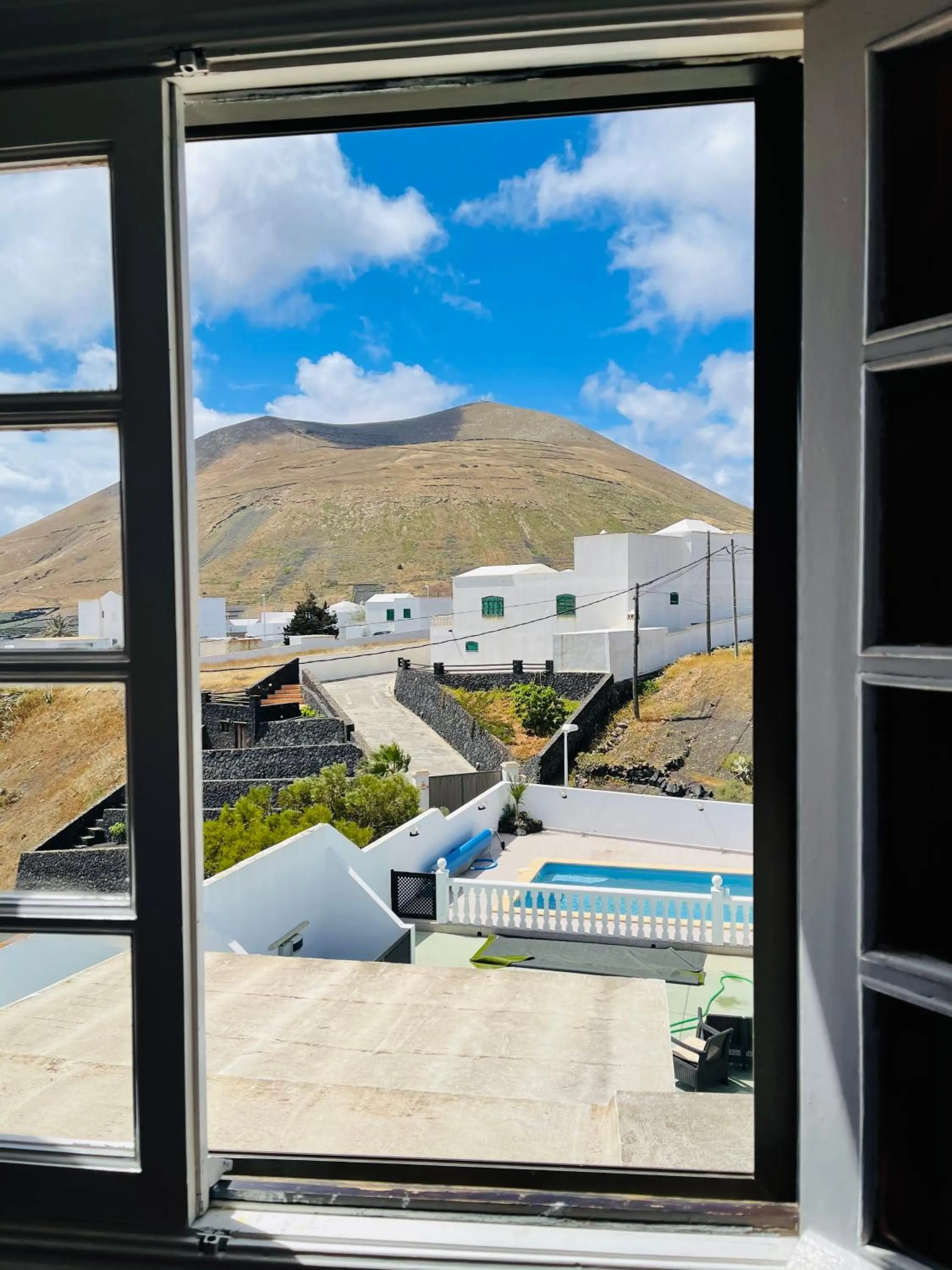 Mountain view in HOTELITO RURAL GA7COLORES only adult