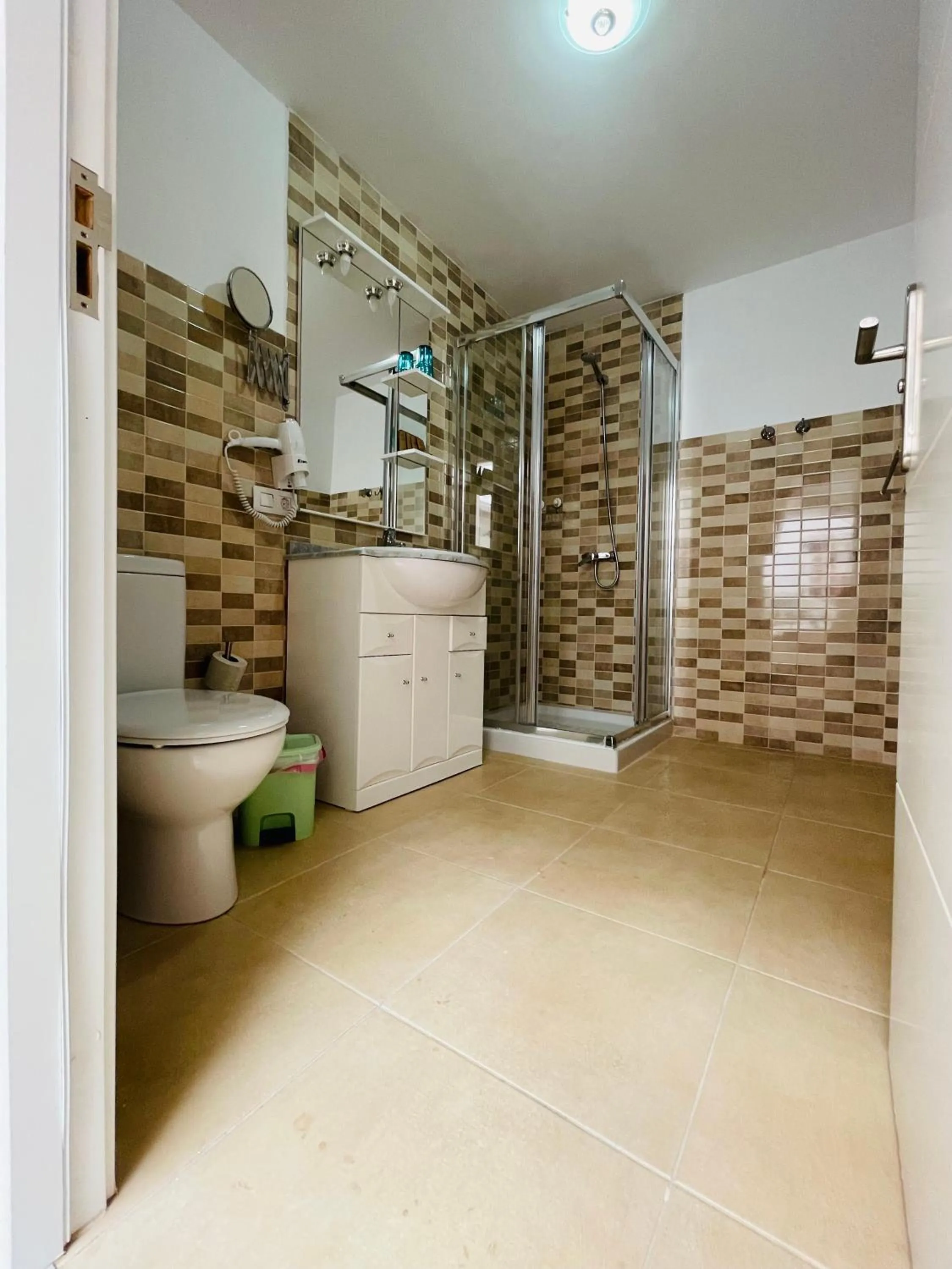 Bathroom in HOTELITO RURAL GA7COLORES only adult