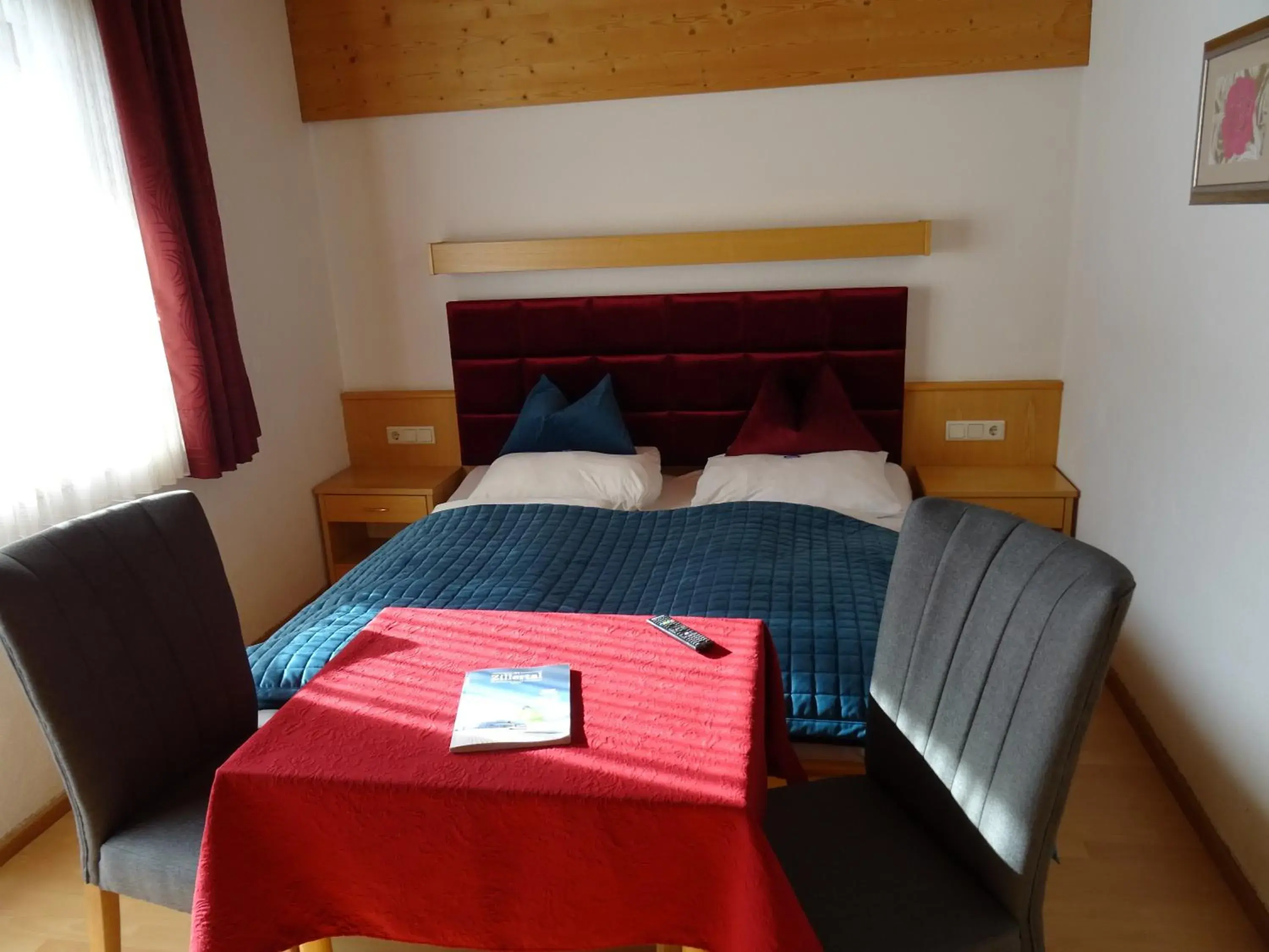 Triple Room with Balcony in Hotel Restaurant Rosengarten Triple Room with Balcony in Hotel Restaurant Rosengarten