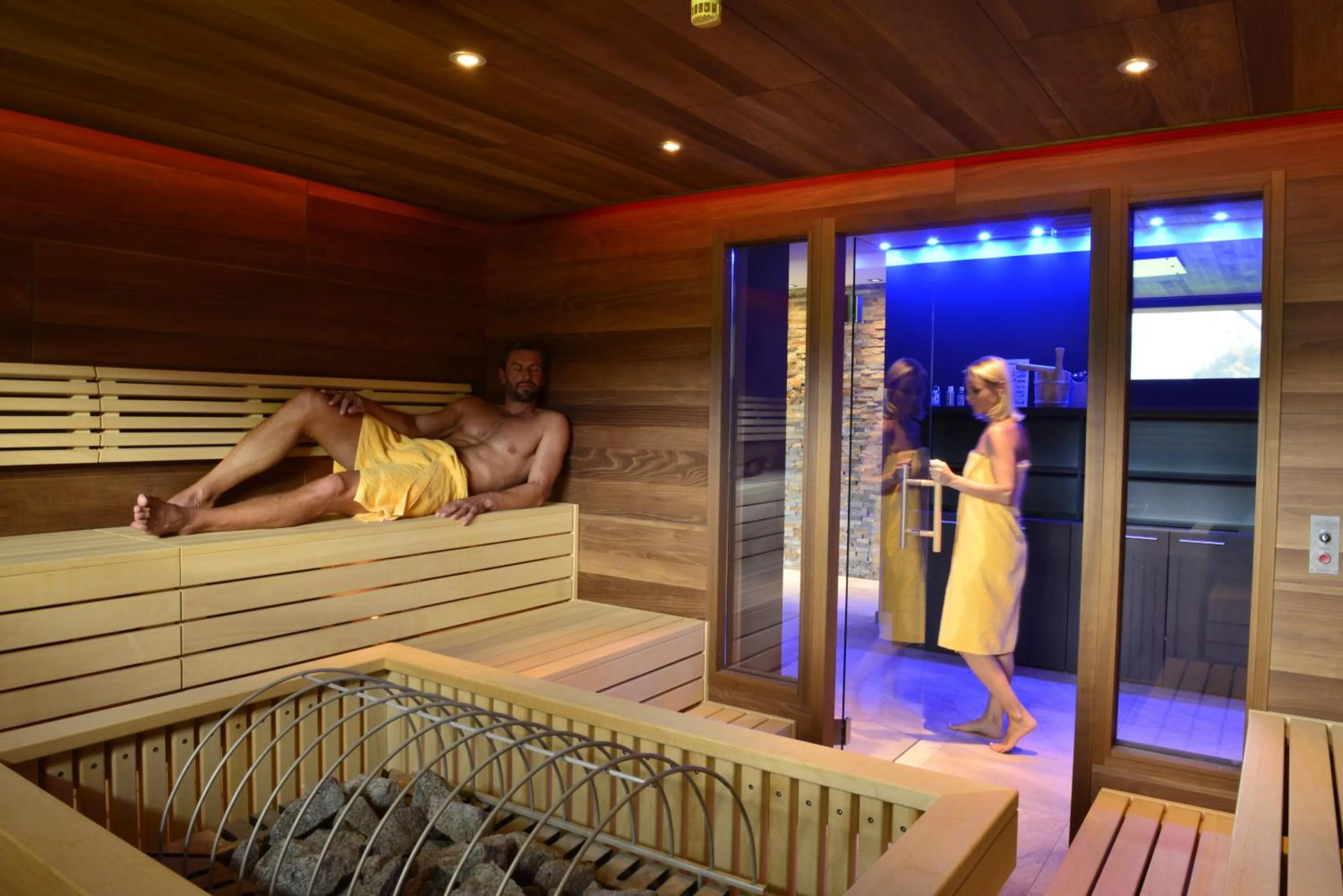 People in Fairhotel Hochfilzen B&B