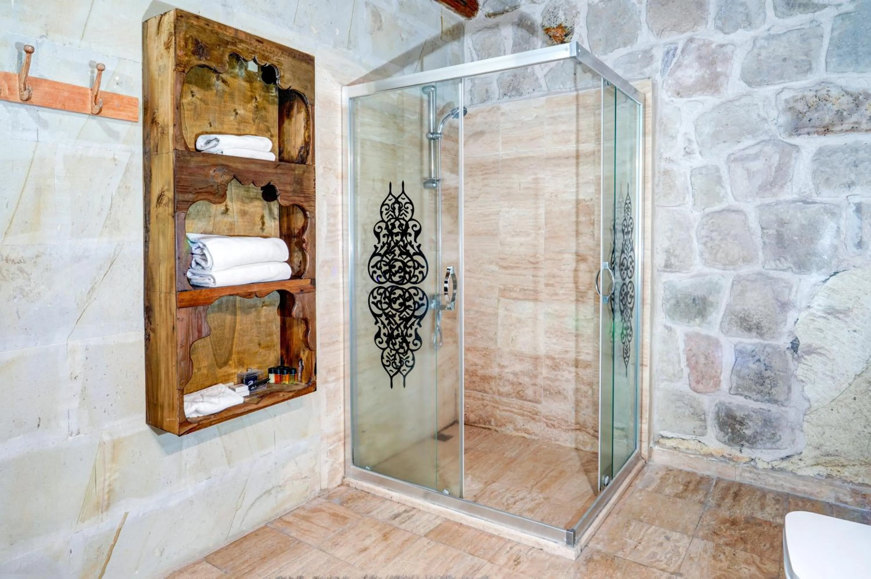 Bathroom in Nova Cave Hotel