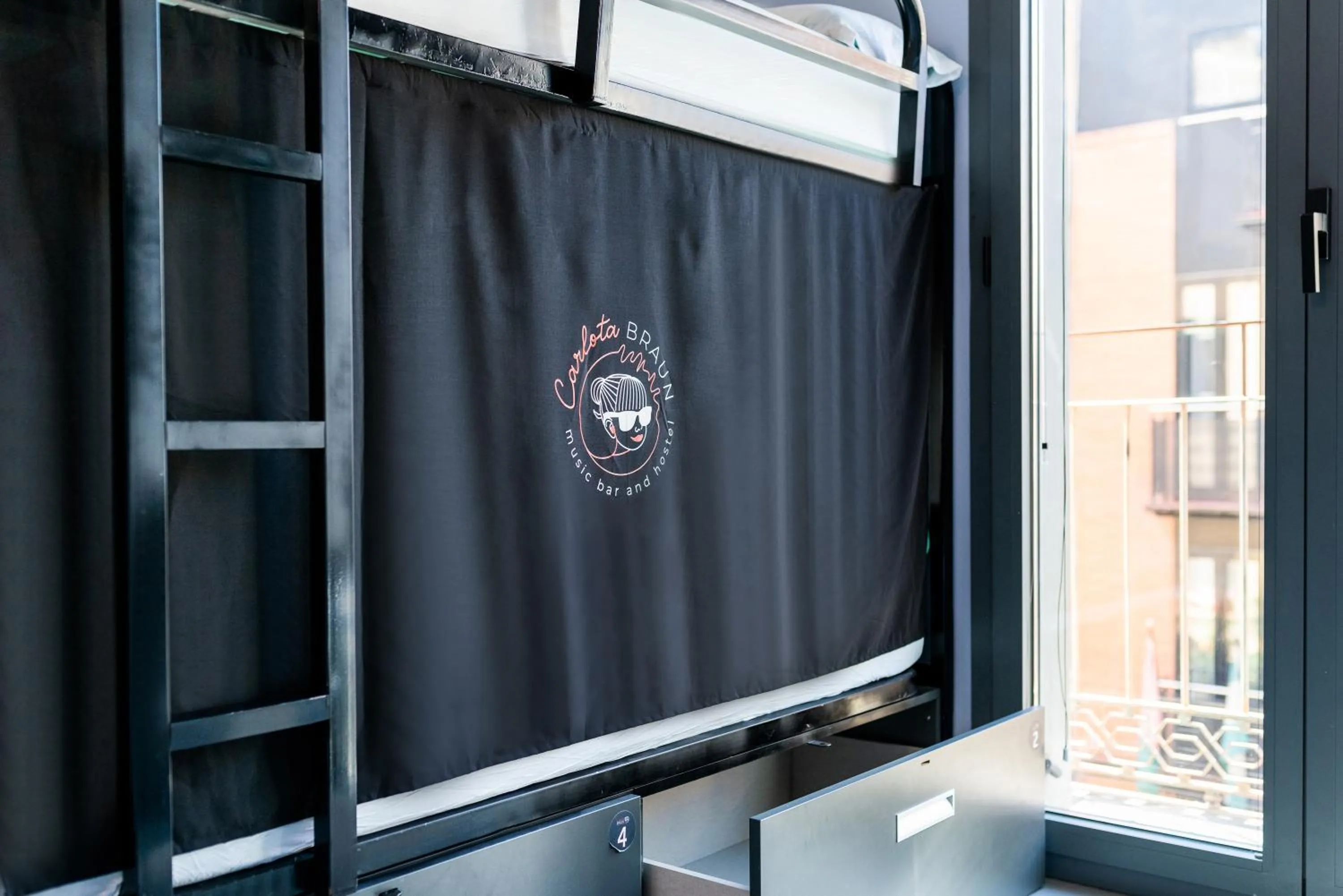 Hostel Carlota Braun