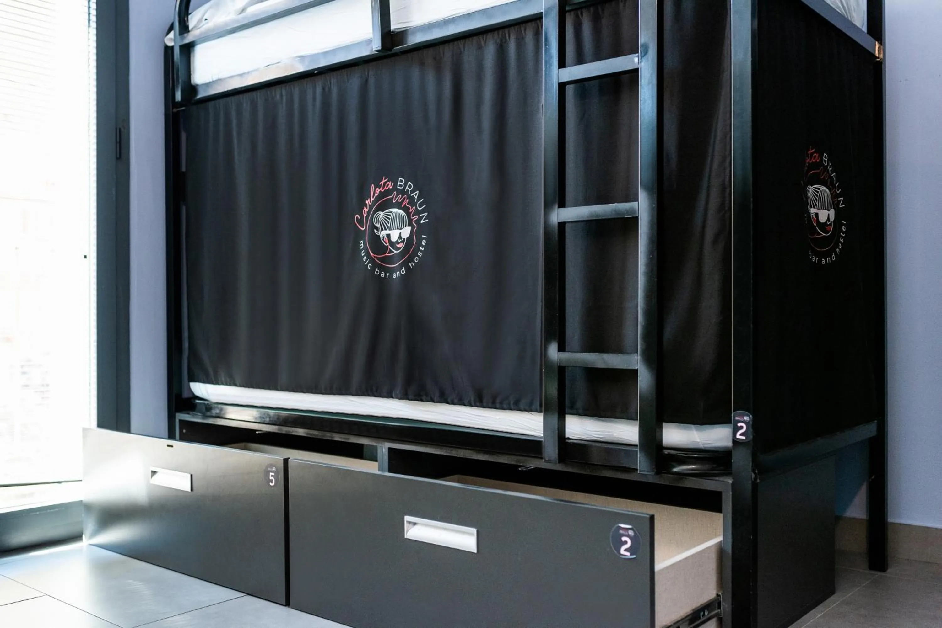 Hostel Carlota Braun