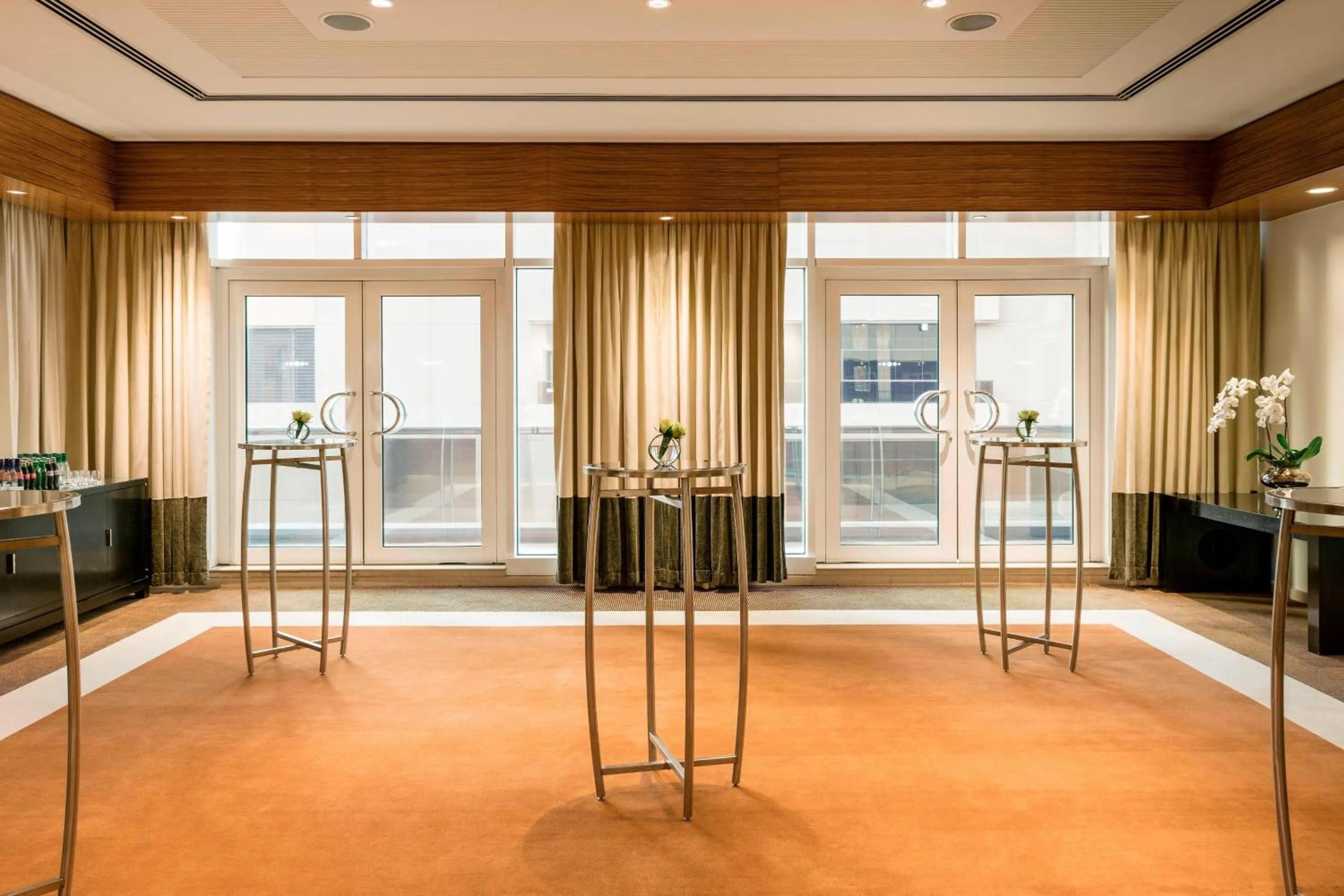 Meeting/conference room in Grosvenor House, a Luxury Collection Hotel, Dubai