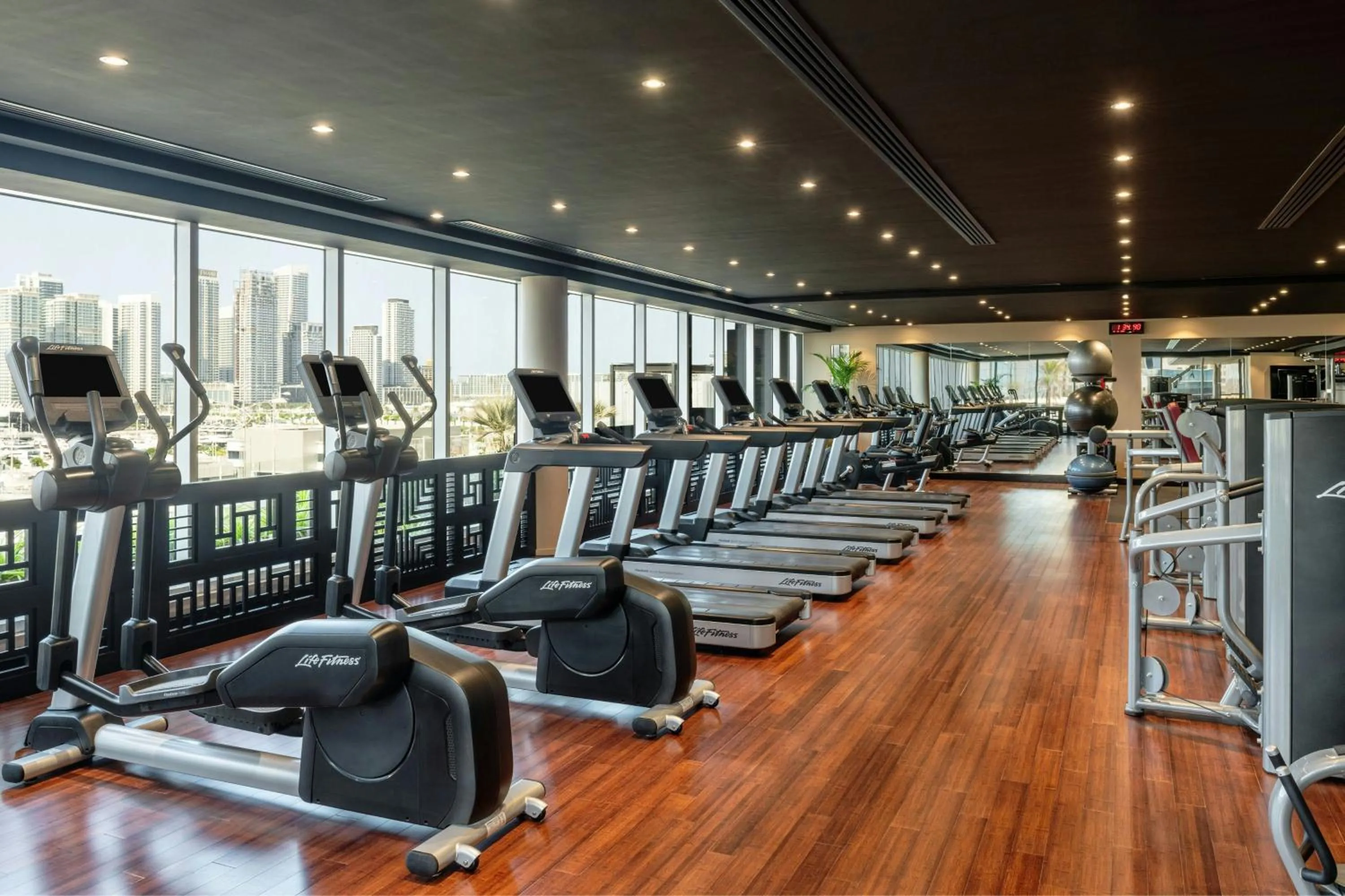 Fitness centre/facilities in Grosvenor House, a Luxury Collection Hotel, Dubai