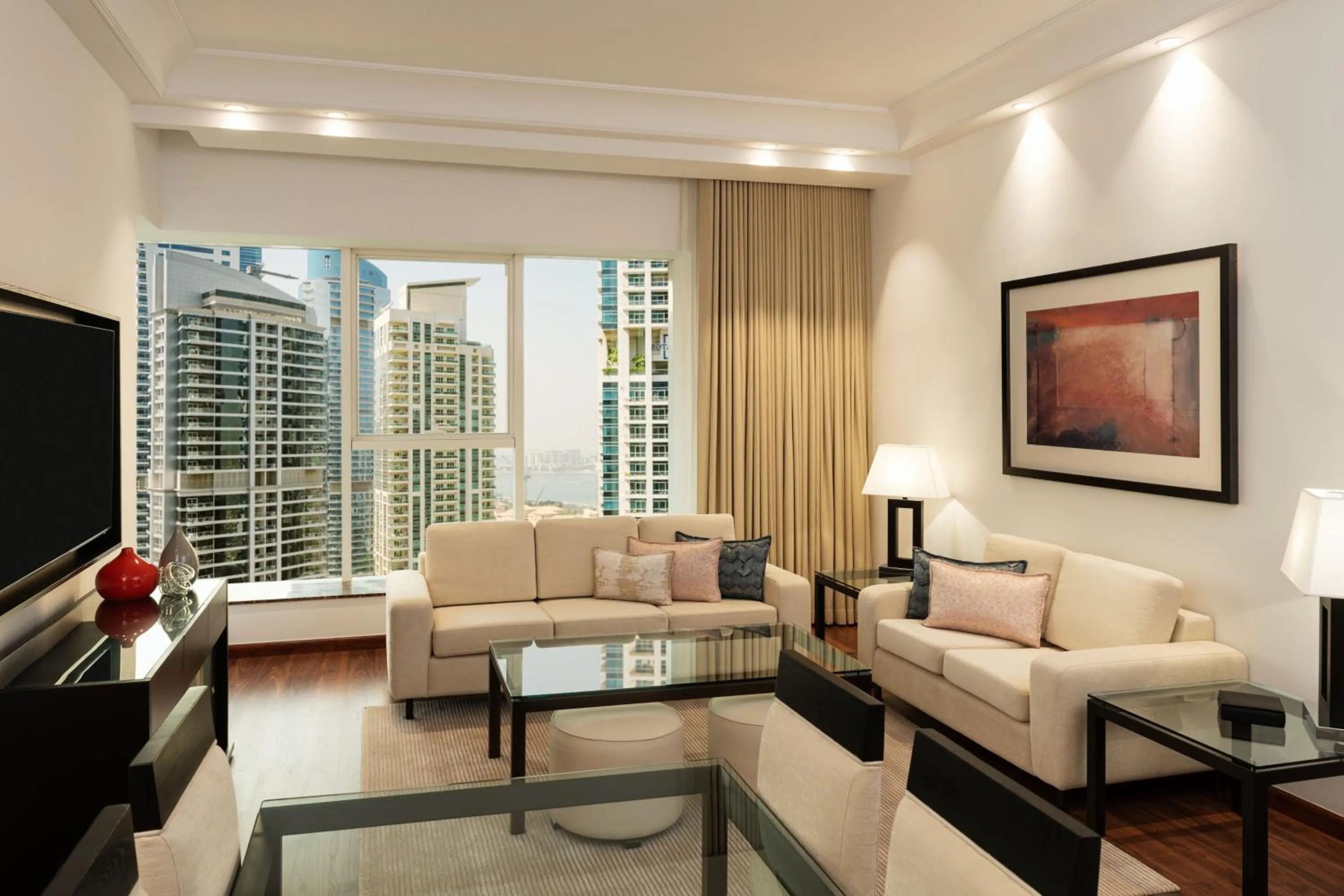 Living room in Grosvenor House, a Luxury Collection Hotel, Dubai