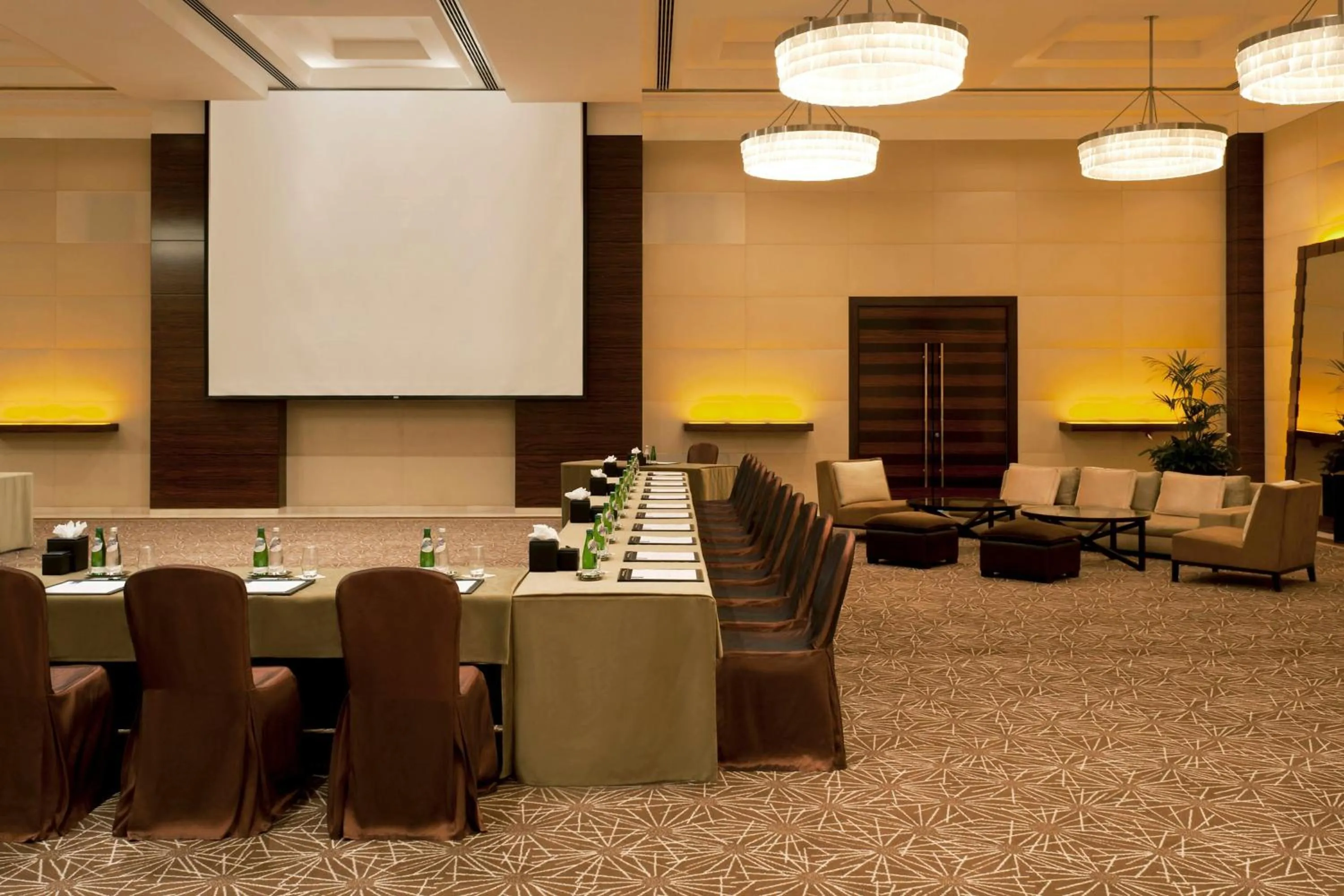 Meeting/conference room in Grosvenor House, a Luxury Collection Hotel, Dubai