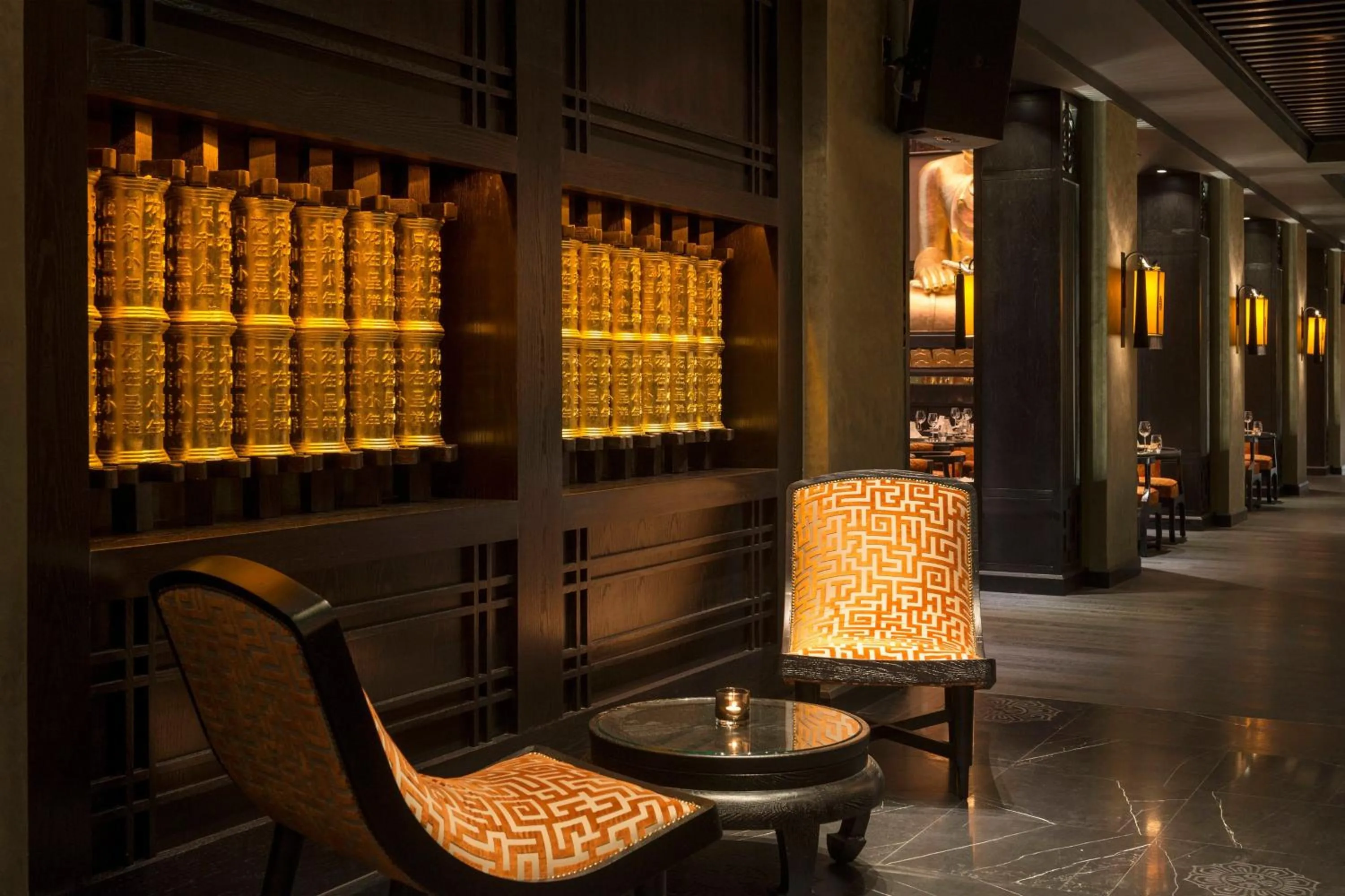 Lounge or bar in Grosvenor House, a Luxury Collection Hotel, Dubai