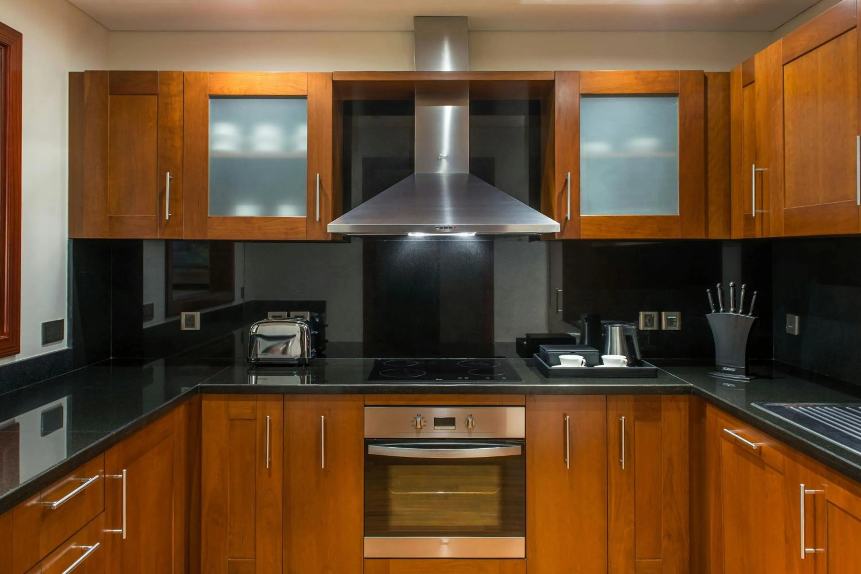 Bedroom in Grosvenor House, a Luxury Collection Hotel, Dubai