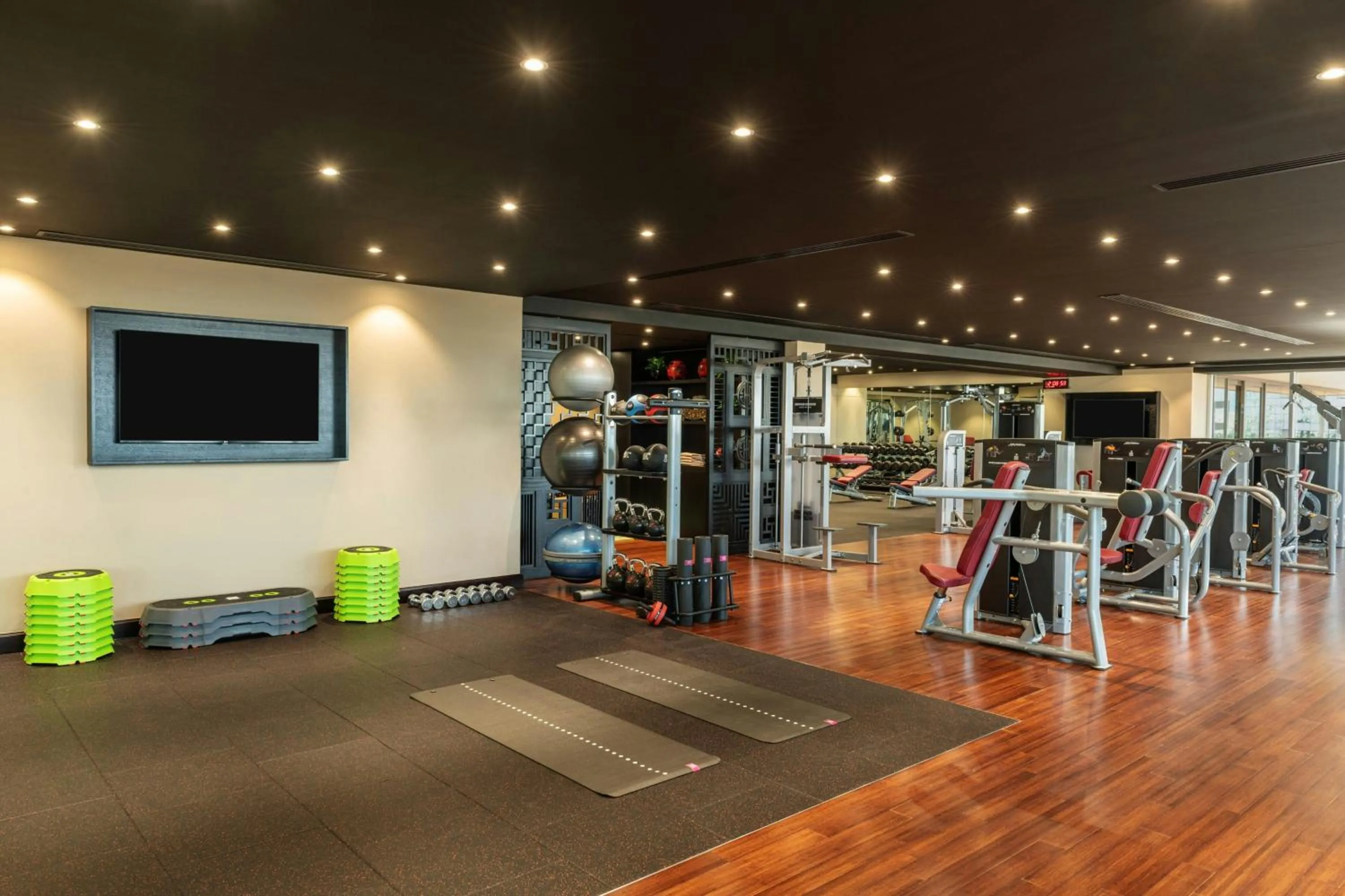 Fitness centre/facilities in Grosvenor House, a Luxury Collection Hotel, Dubai