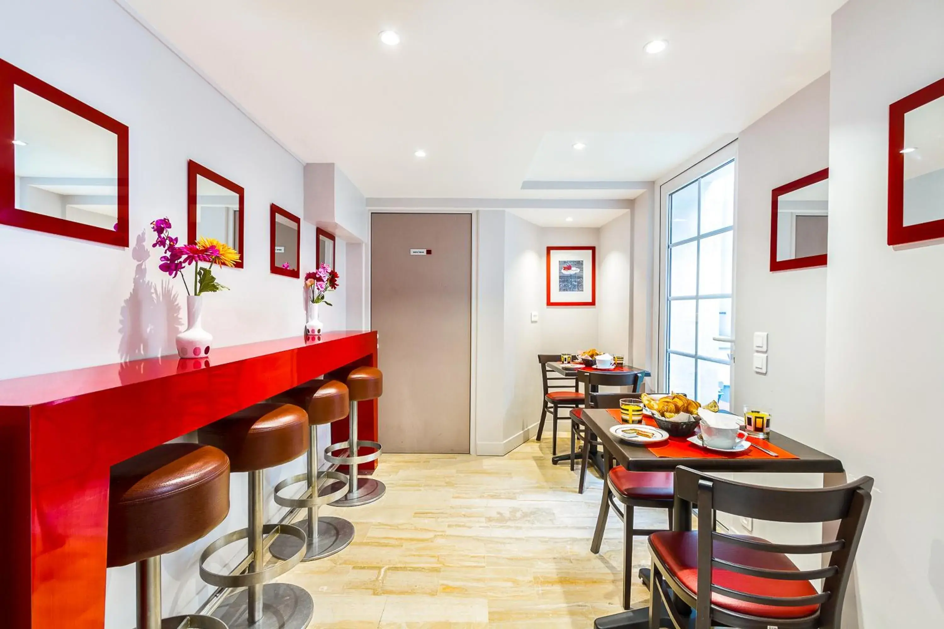 Restaurant/places to eat in D'win Restaurant/places to eat in D'win