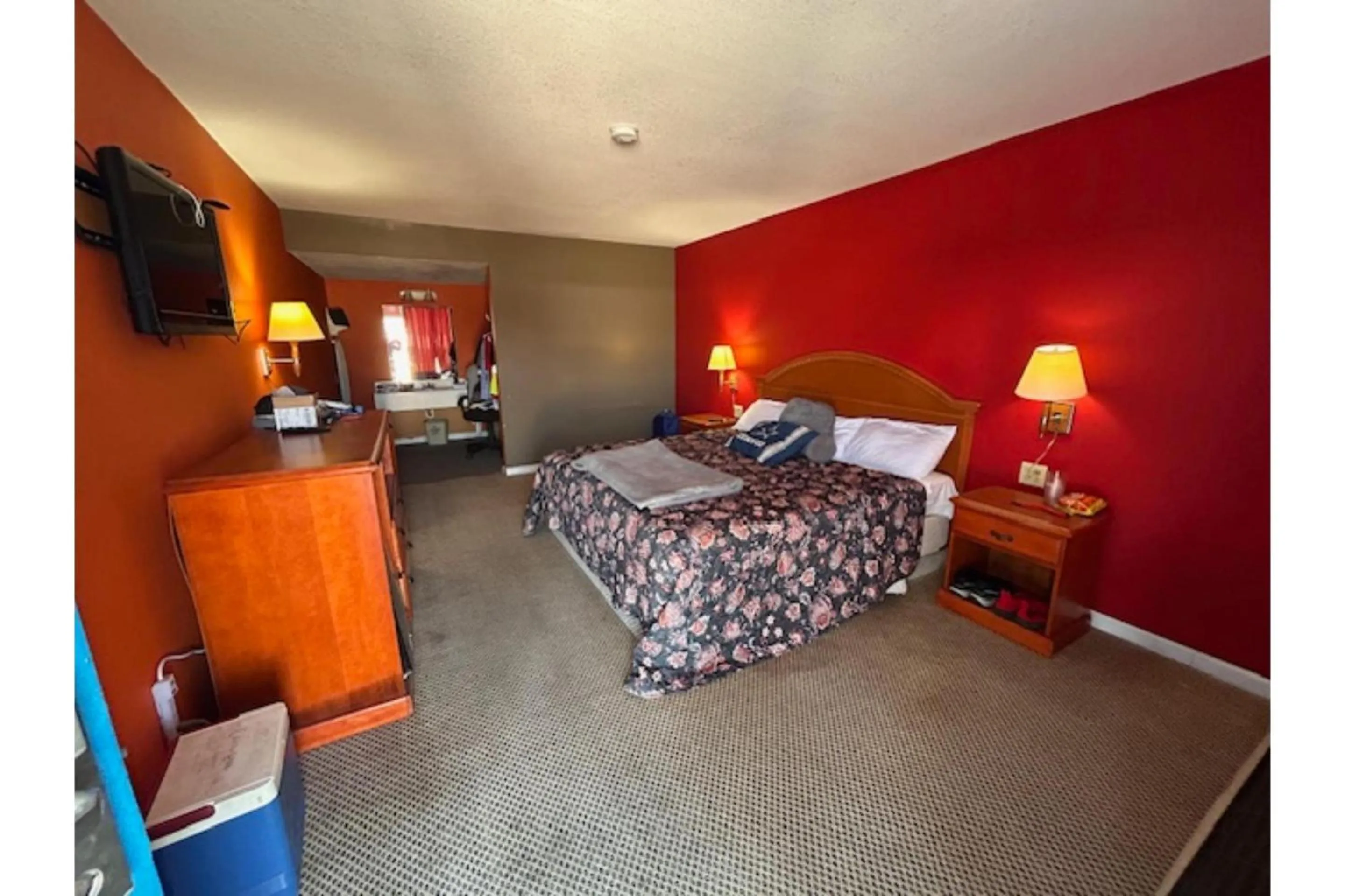 Bedroom in Sky Palace Inn By OYO Anthony KS