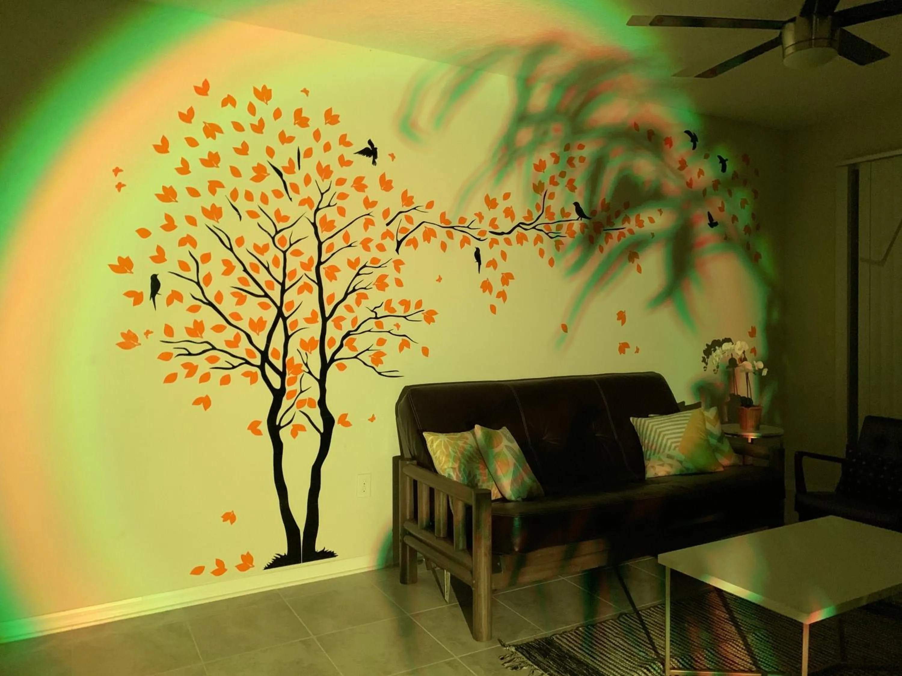 Living room in 3B2B-Beautiful Lake View-Baby Friendly-FREE WATER PARK!NO Resort Fee-5 Miles to Disney-Storey Lake 3141