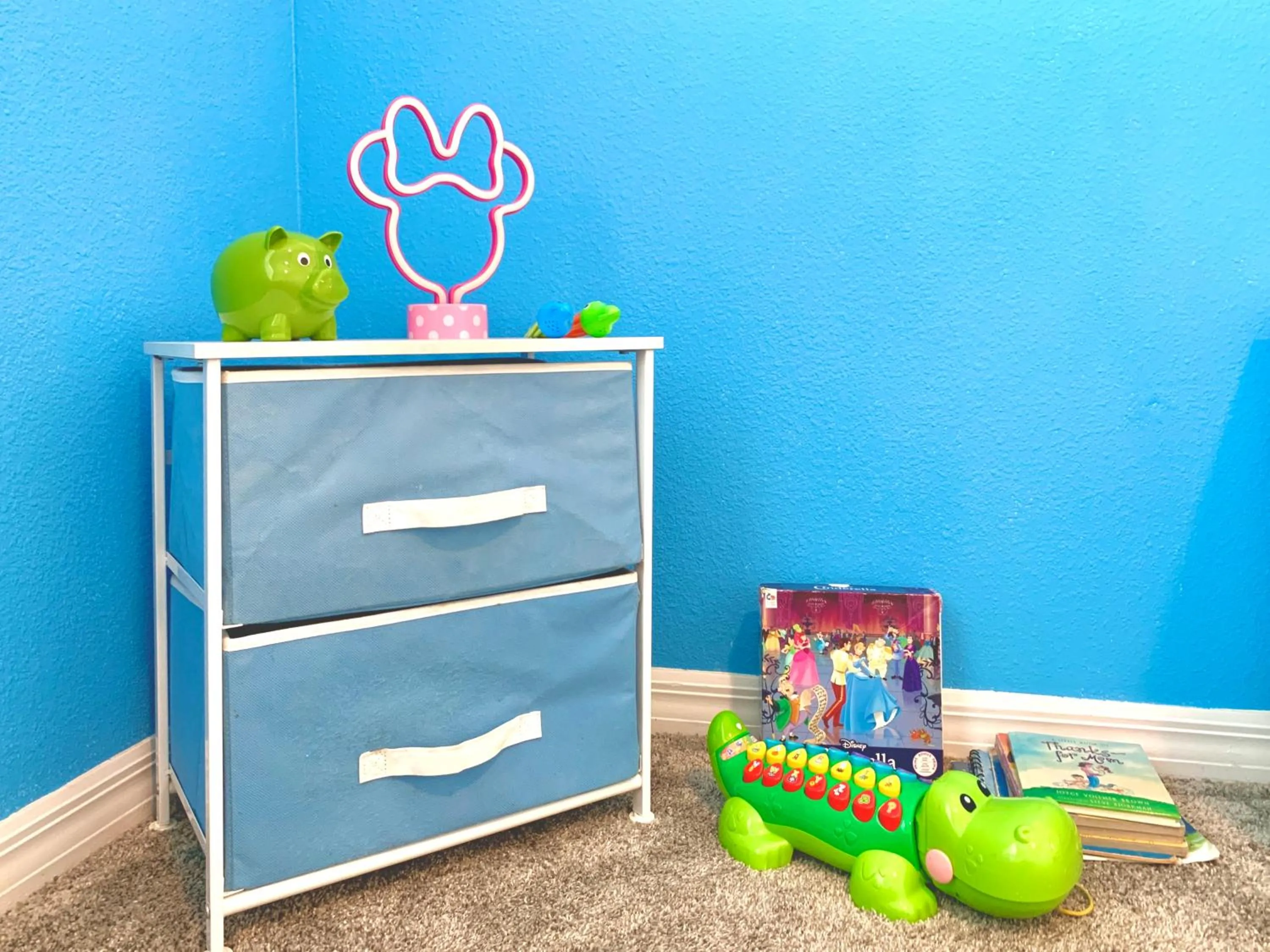 3B2B-Beautiful Lake View-Baby Friendly-FREE WATER PARK!NO Resort Fee-5 Miles to Disney-Storey Lake 3141