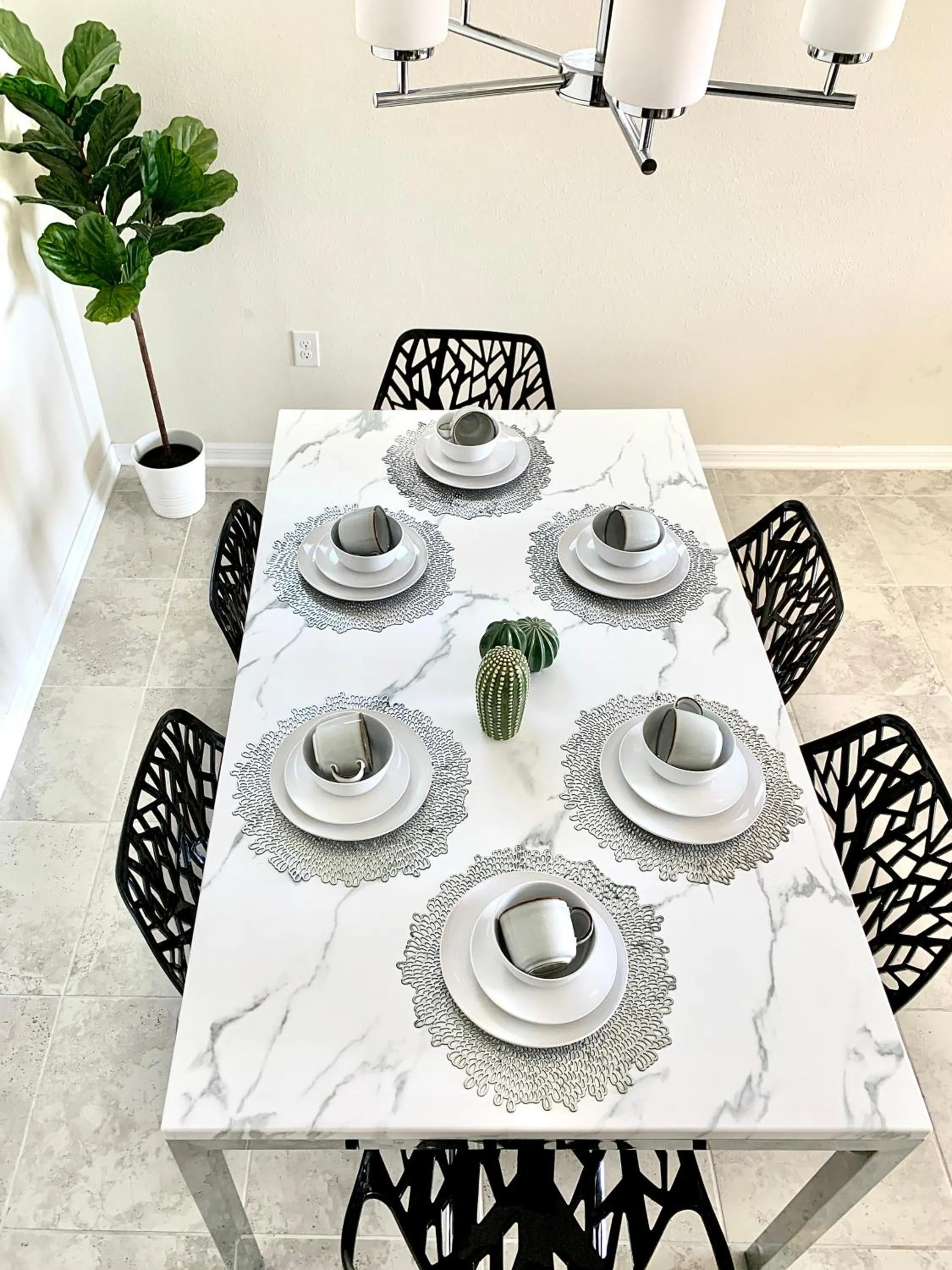 Restaurant/places to eat in 3B2B-Beautiful Lake View-Baby Friendly-FREE WATER PARK!NO Resort Fee-5 Miles to Disney-Storey Lake 3141