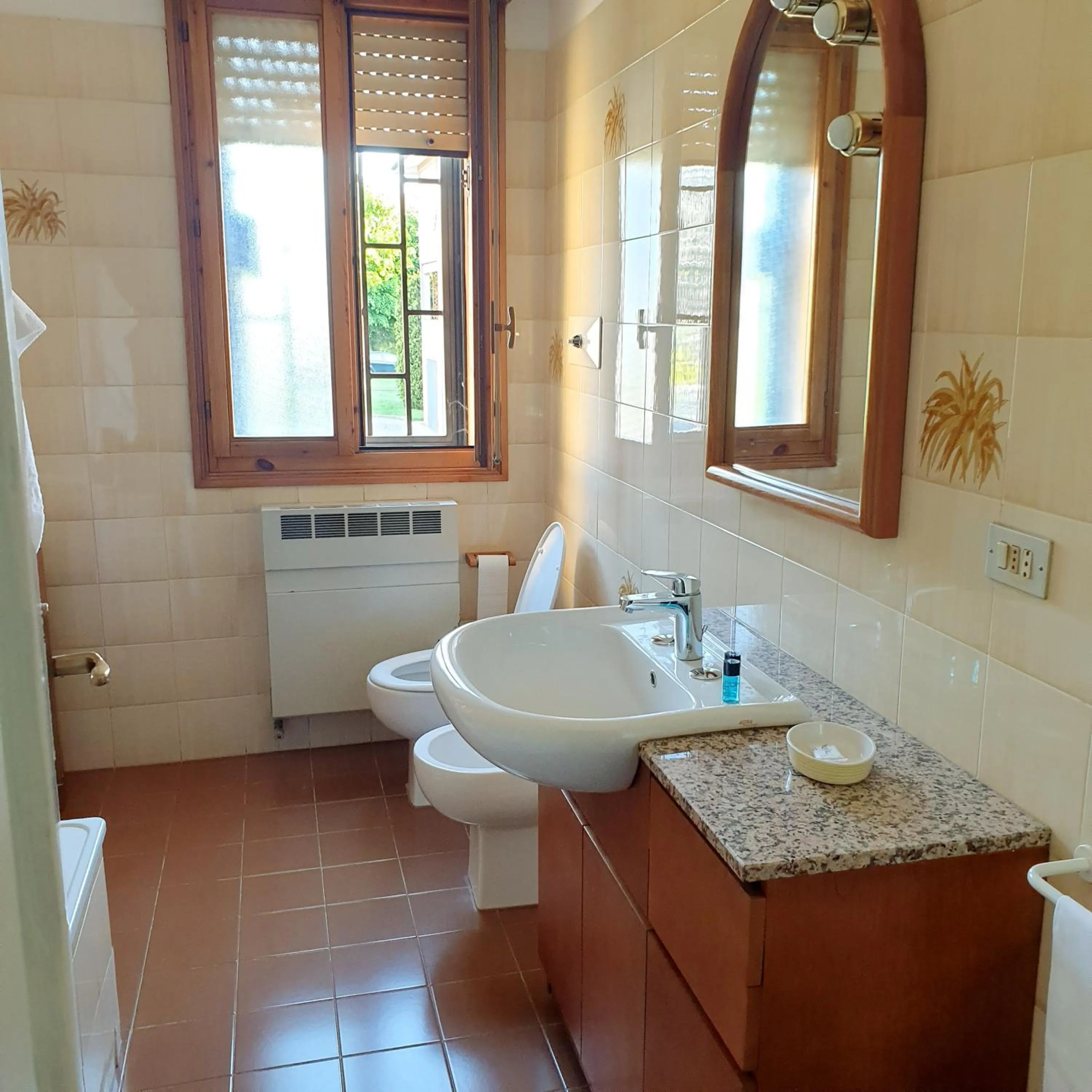 Toilet in Hotel Paradiso Dépendance