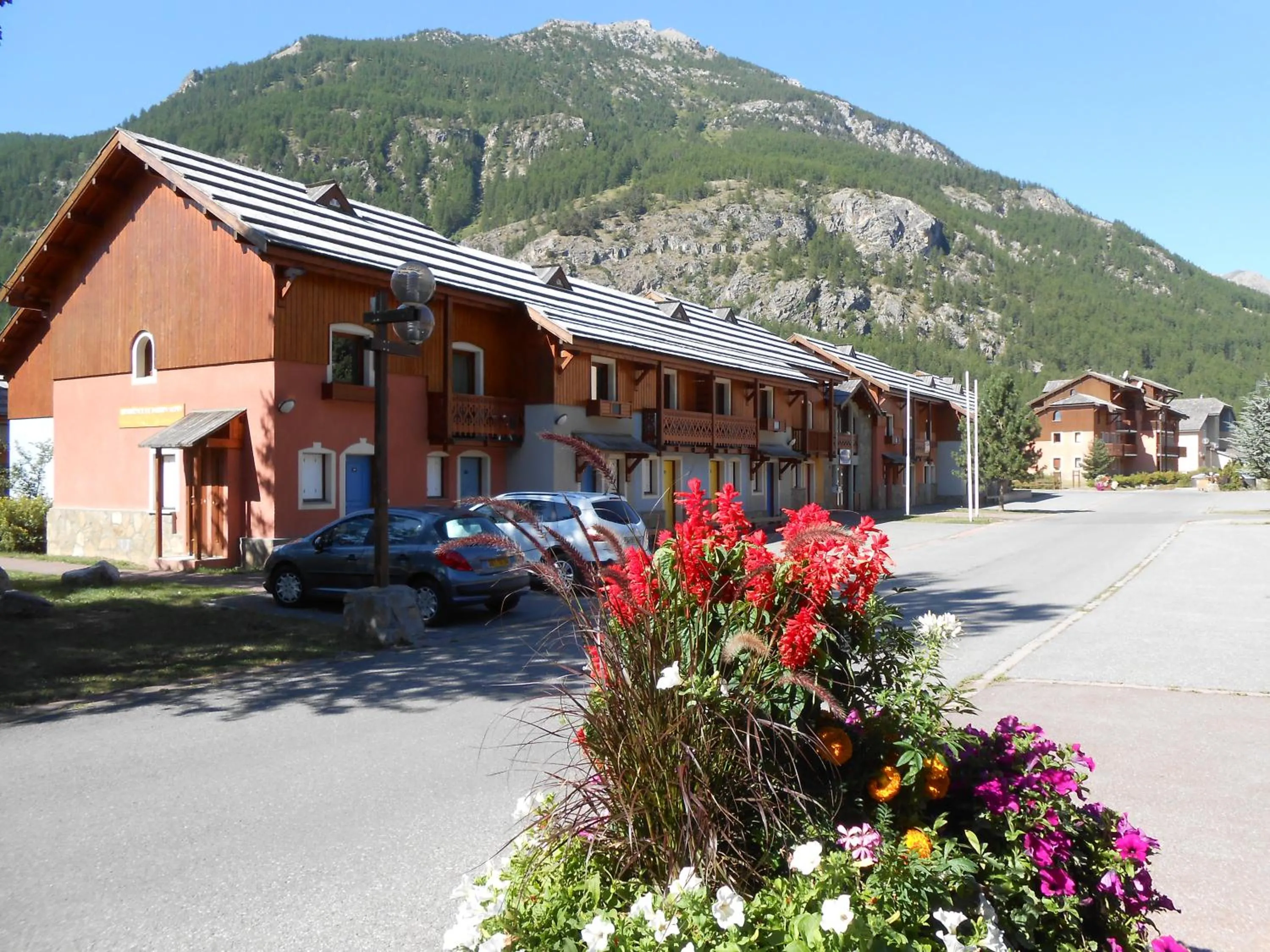Property building in Chalets Jardin Alpin by Mountain Collection Immobilier