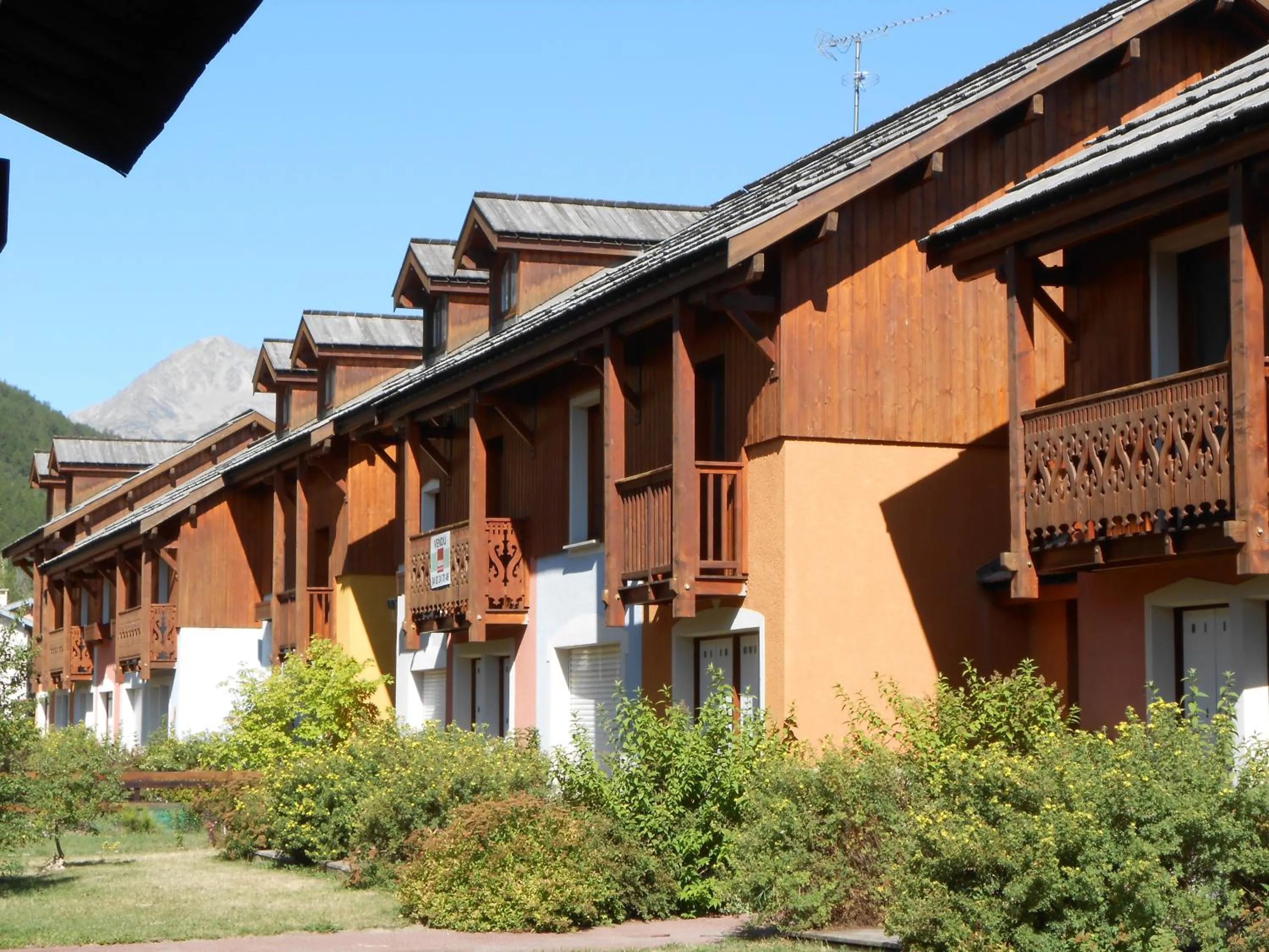 Property building in Chalets Jardin Alpin by Mountain Collection Immobilier