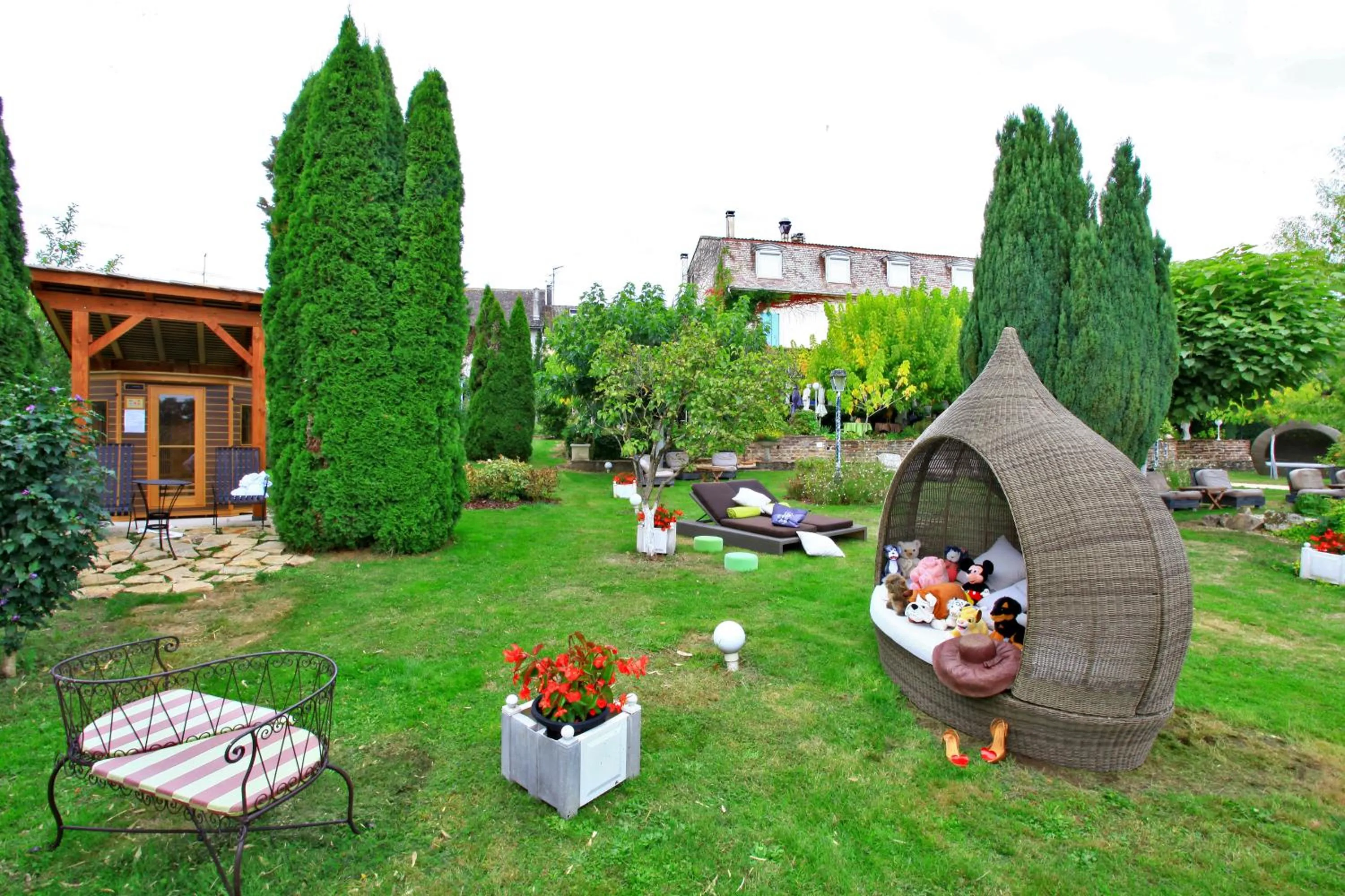 Logis Hôtel Hostellerie Saint-Jacques