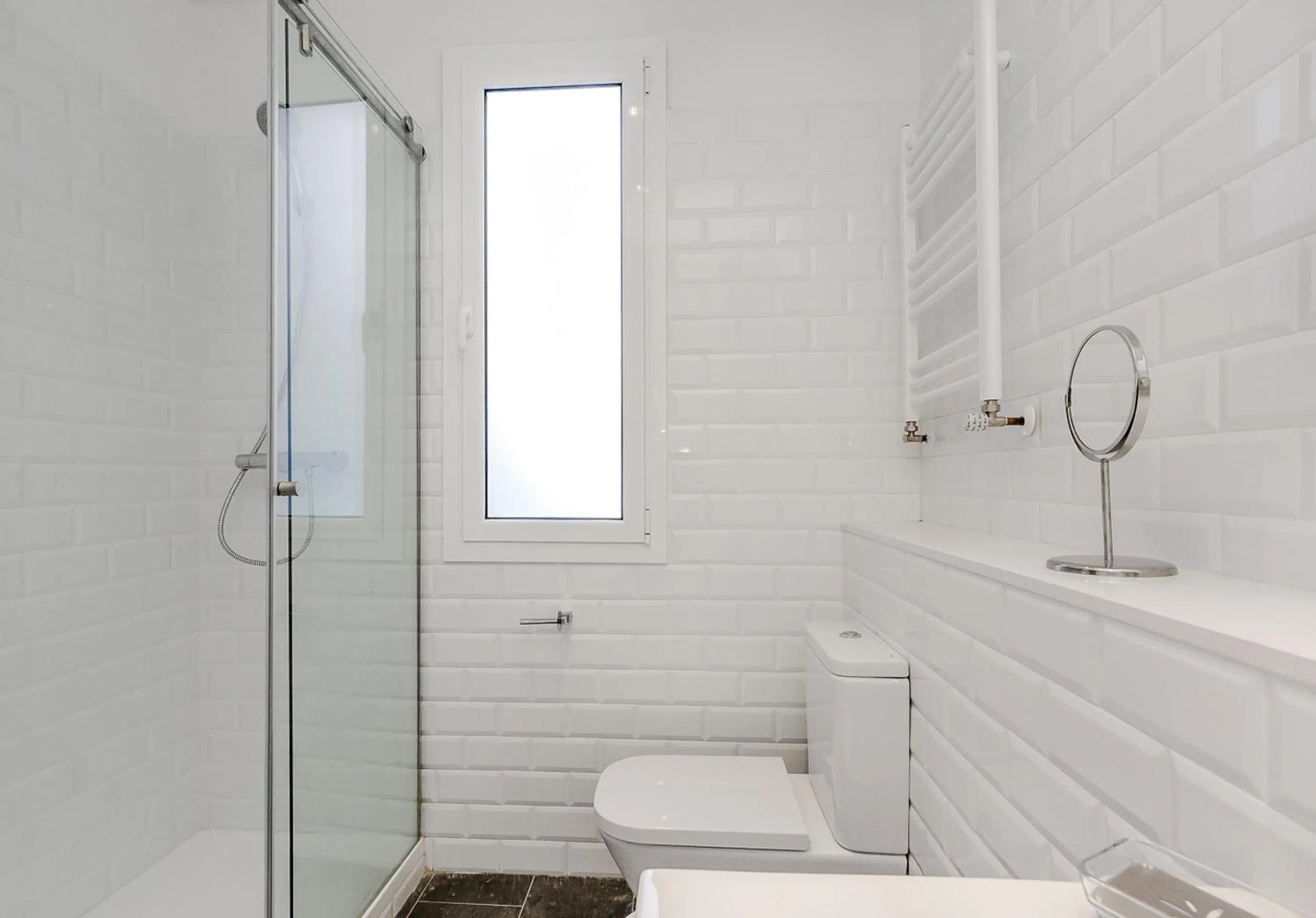 Shower in Bcn Paseo De Gracia Rocamora Apartment