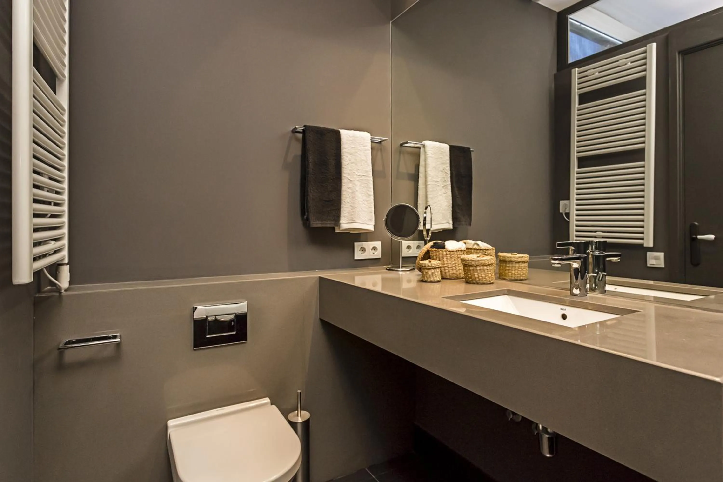 Bathroom in Bcn Paseo De Gracia Rocamora Apartment