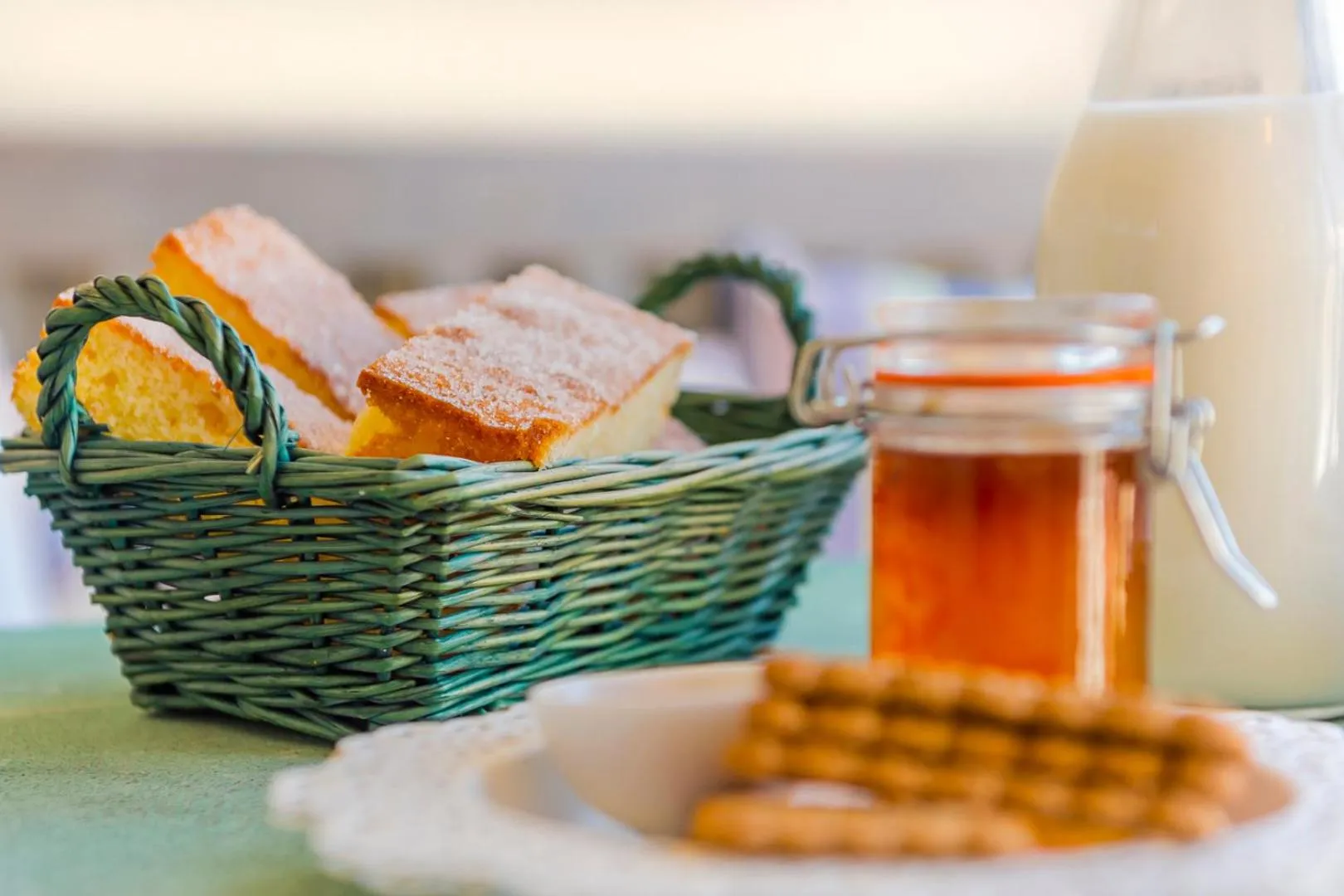 Food in Bcn Paseo De Gracia Rocamora Apartment