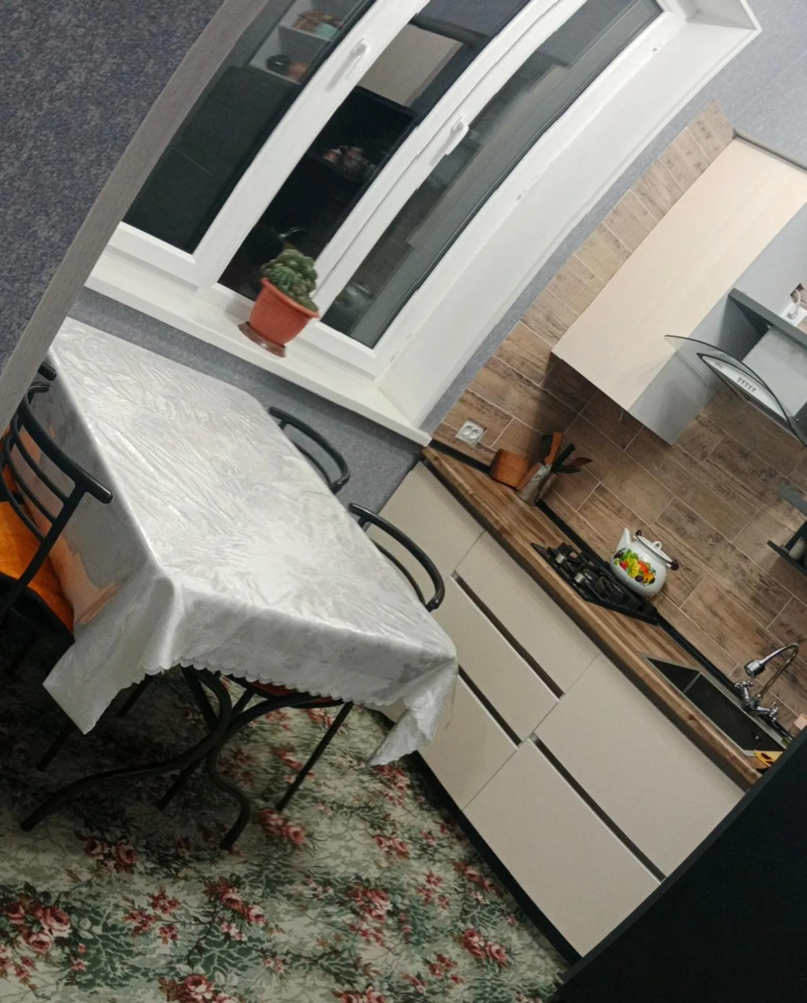 Dining area in House4you