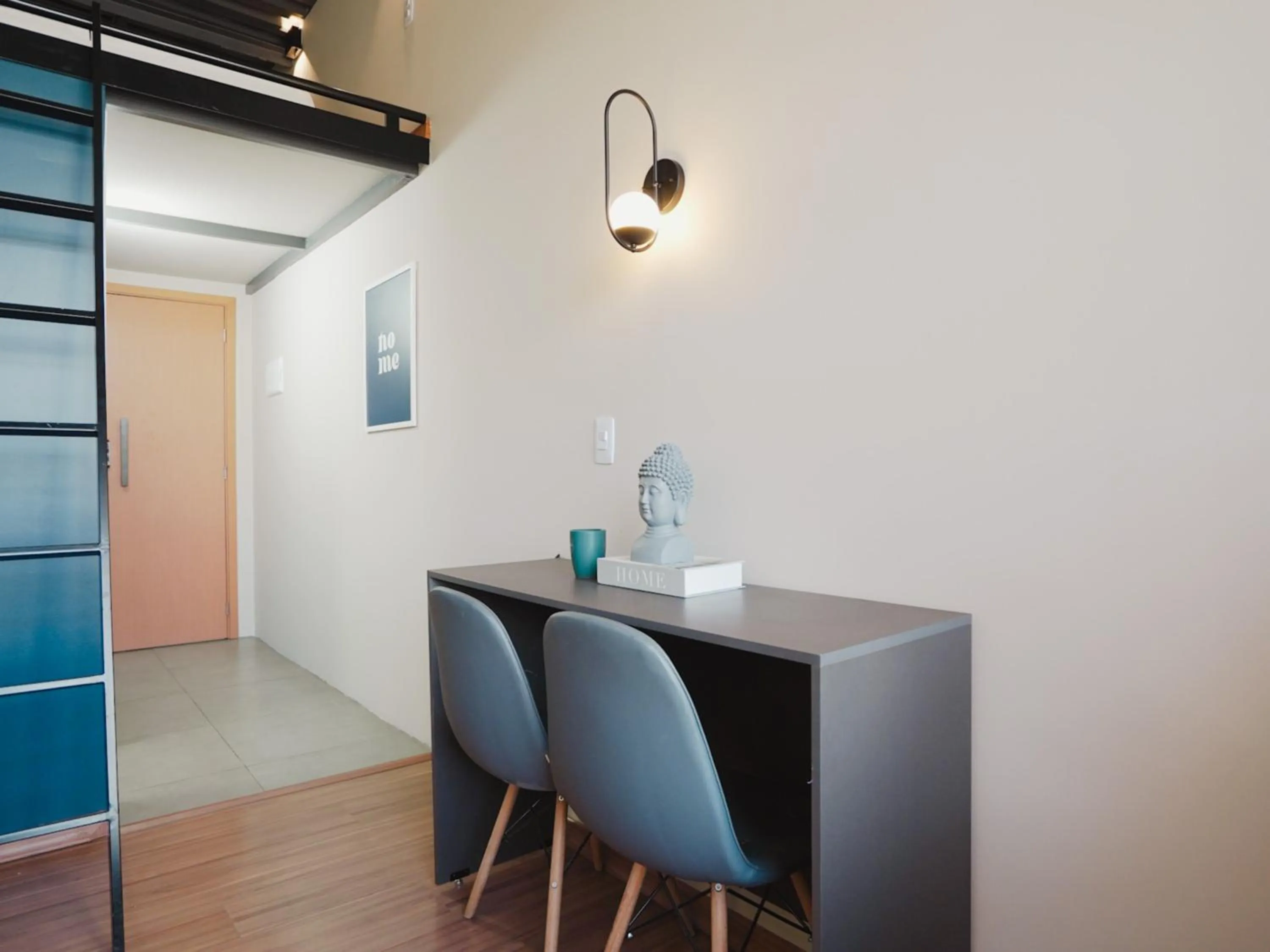 Seating area in Apê Paulista Augusta