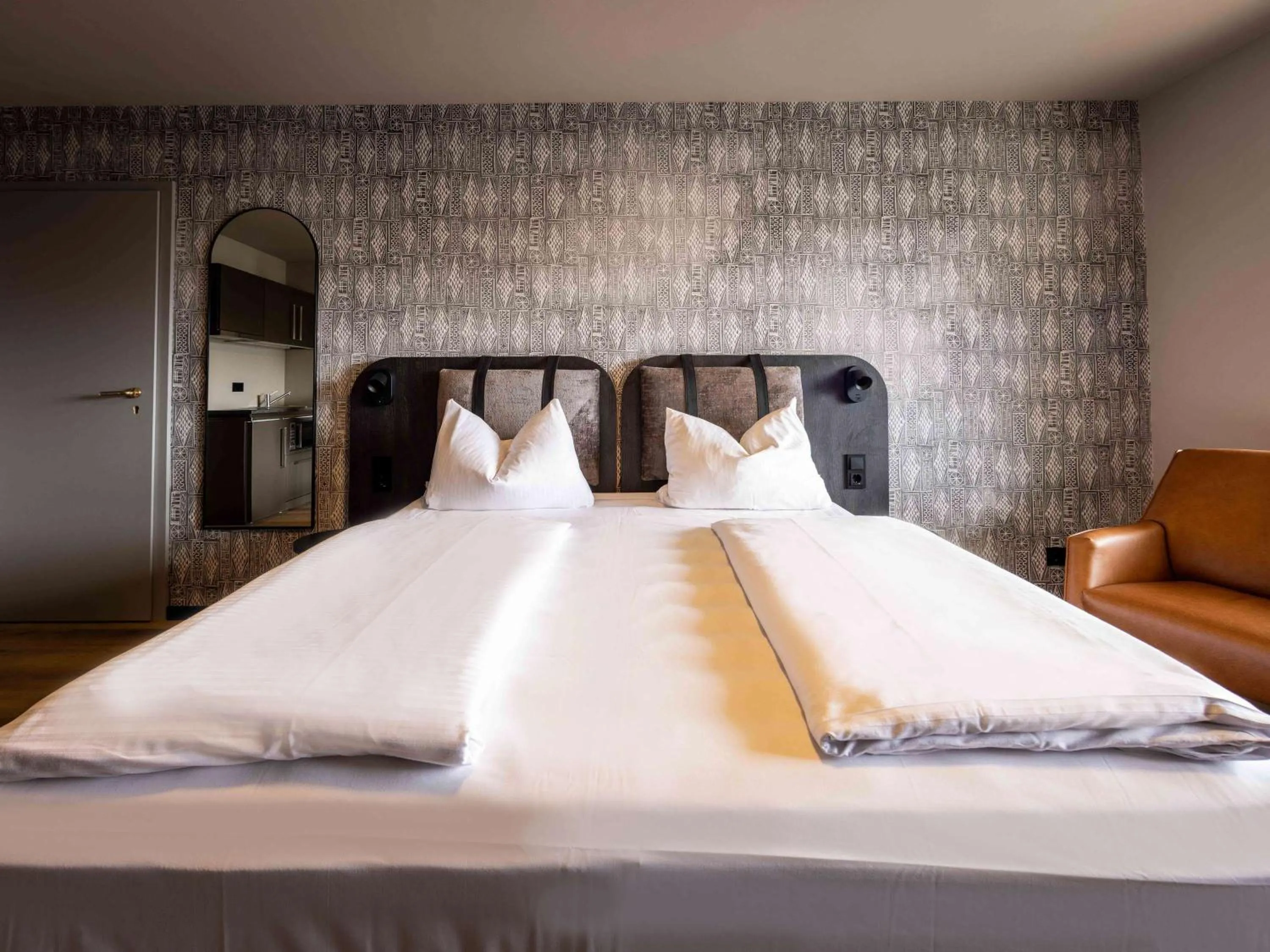 Bedroom, Bed in ibis Styles Aalen