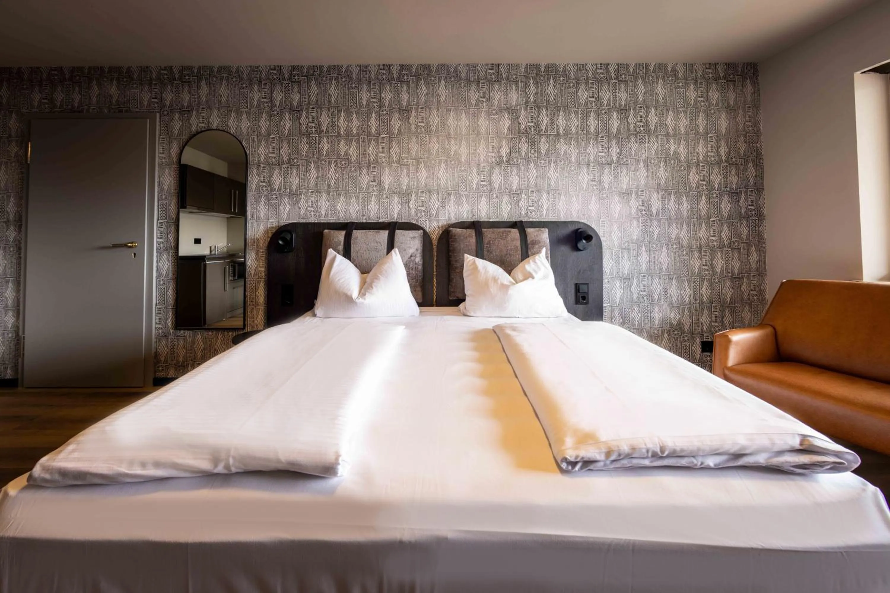 Photo of the whole room, Bed in ibis Styles Aalen