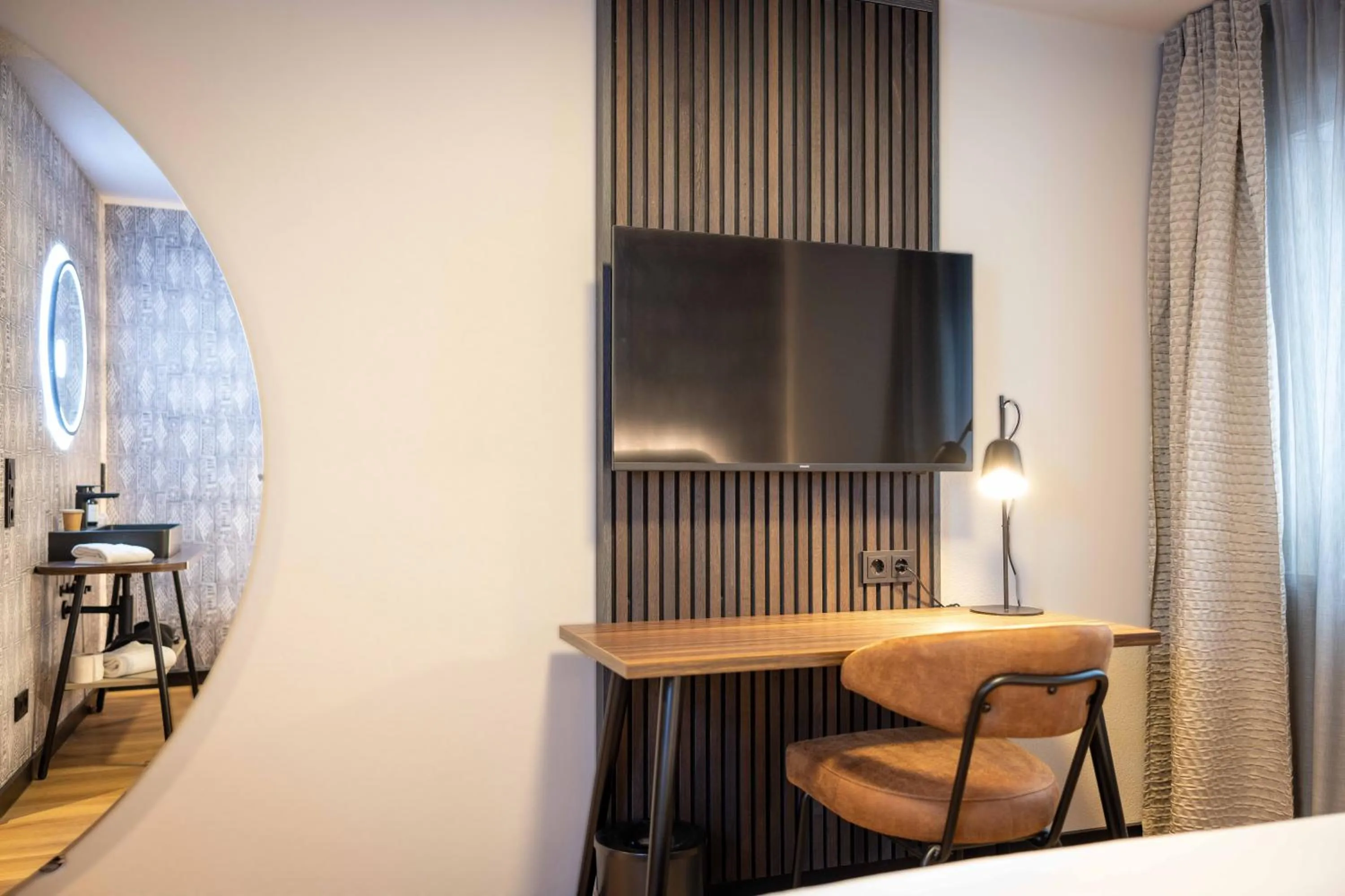 Photo of the whole room, Bed in ibis Styles Aalen