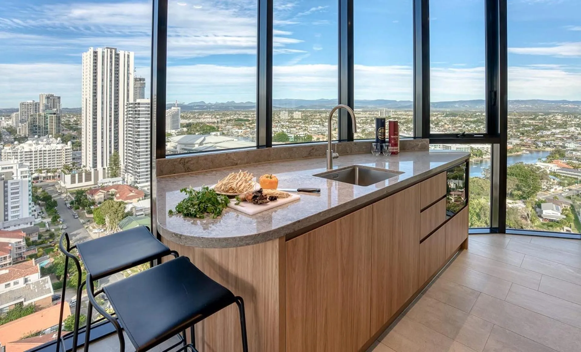 Kitchen or kitchenette in Encore Broadbeach - Official