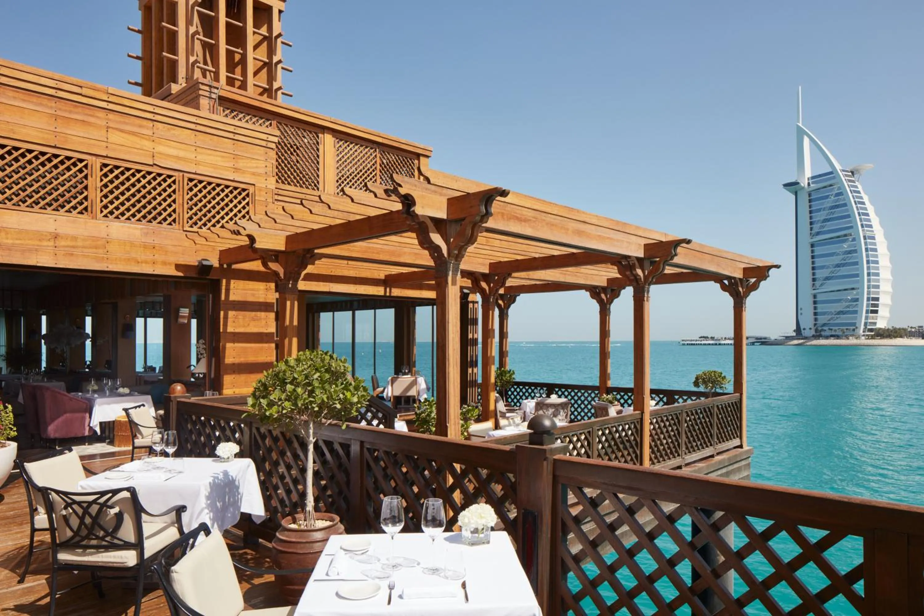 Restaurant/places to eat in Jumeirah Dar Al Masyaf Dubai