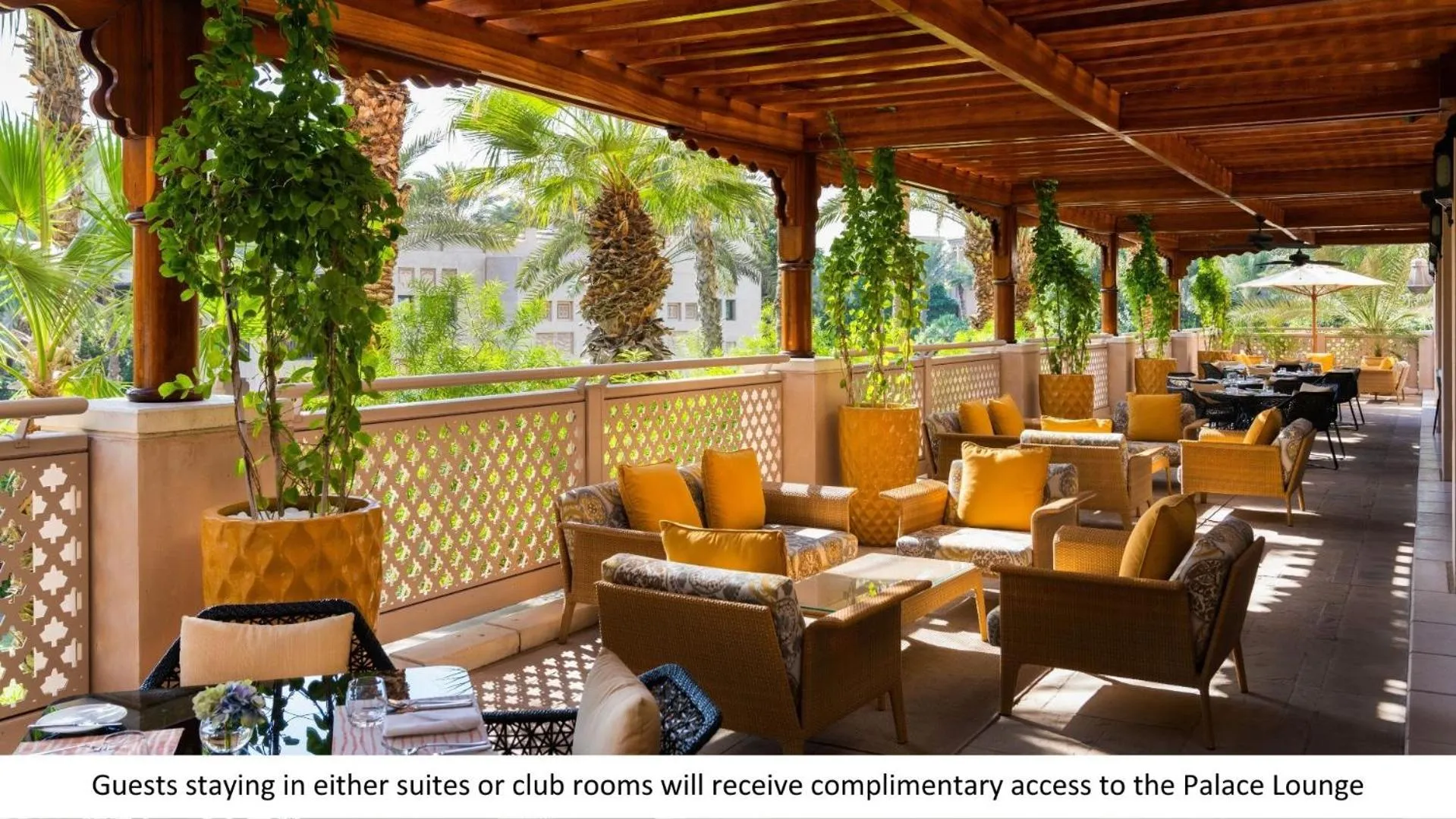 Lounge or bar in Jumeirah Dar Al Masyaf Dubai