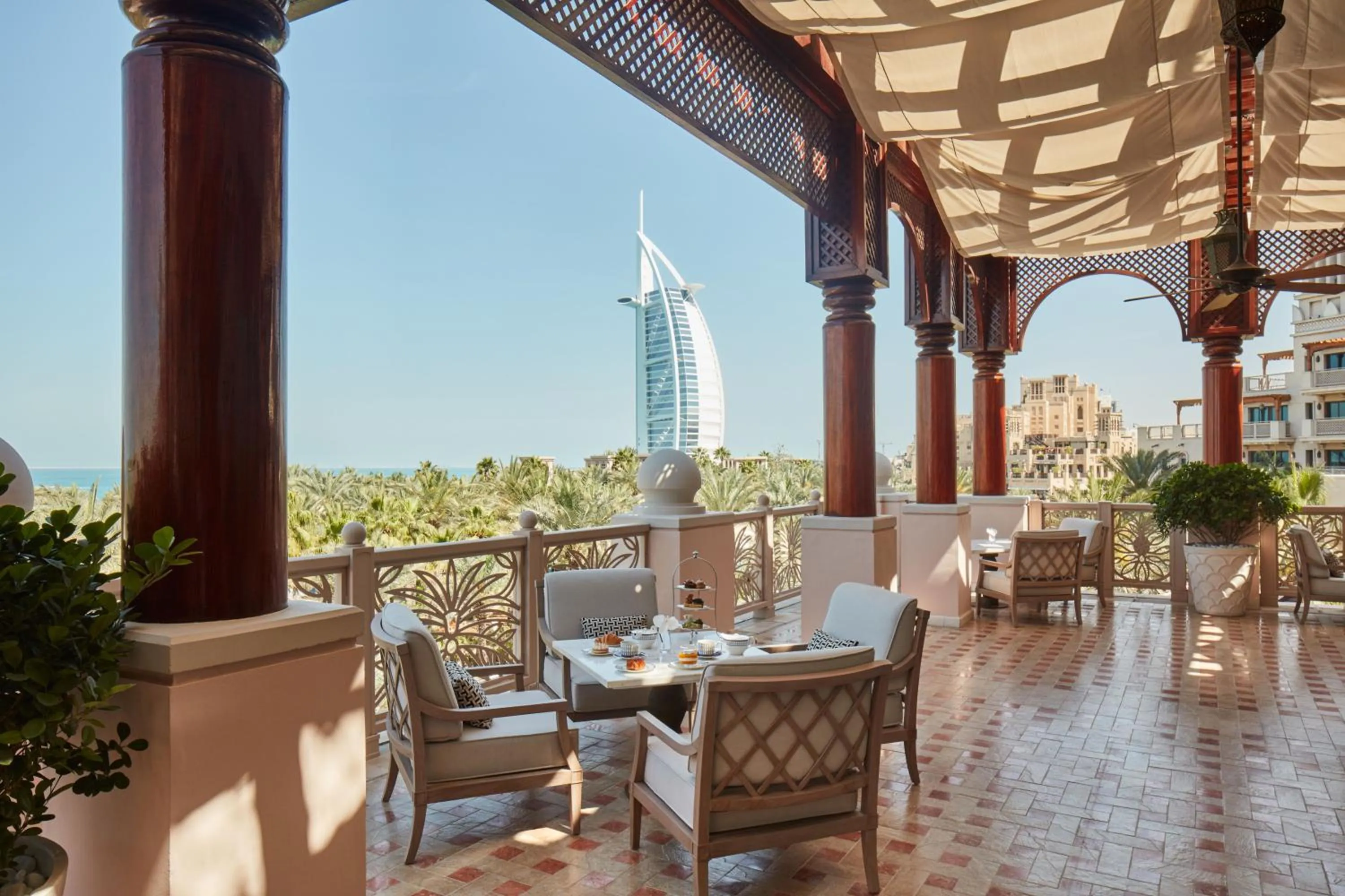Restaurant/places to eat in Jumeirah Dar Al Masyaf Dubai