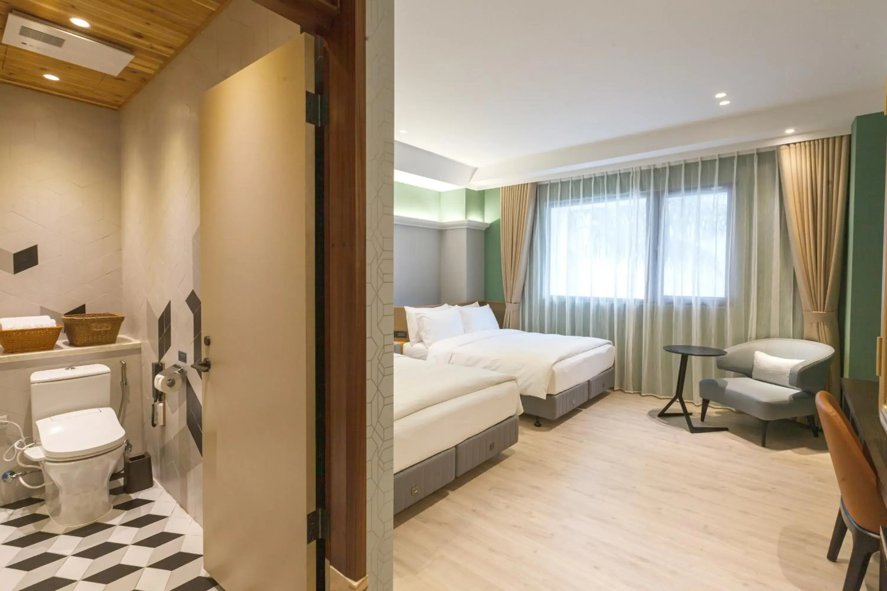 Classic Quadruple Room in 墾丁耳東華苑ErDong Manor Classic Quadruple Room in 墾丁耳東華苑ErDong Manor